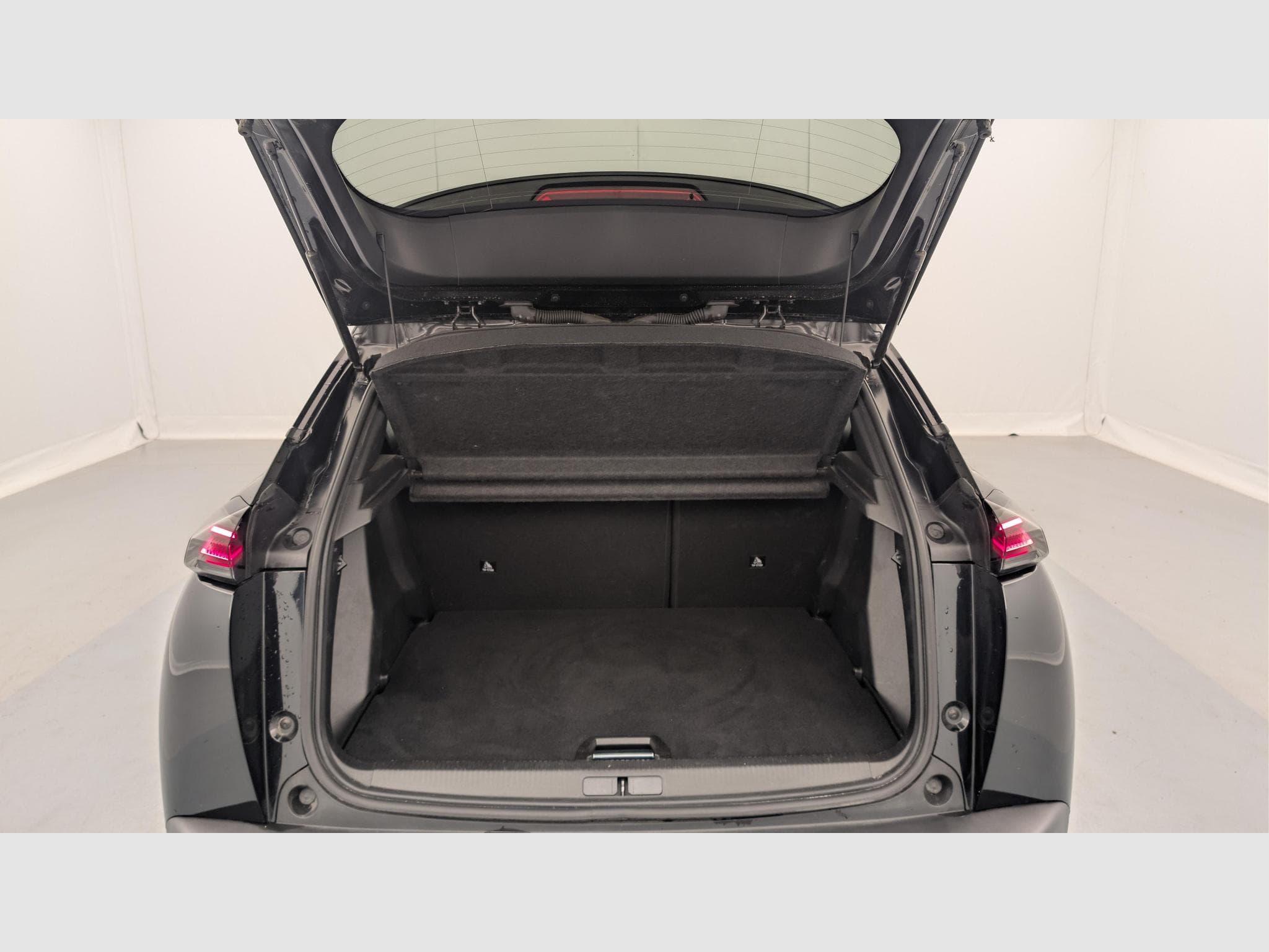 Peugeot 2008 ELECTRIQUE 50 kWh 136 ch Allure (2025) - Foto 11
