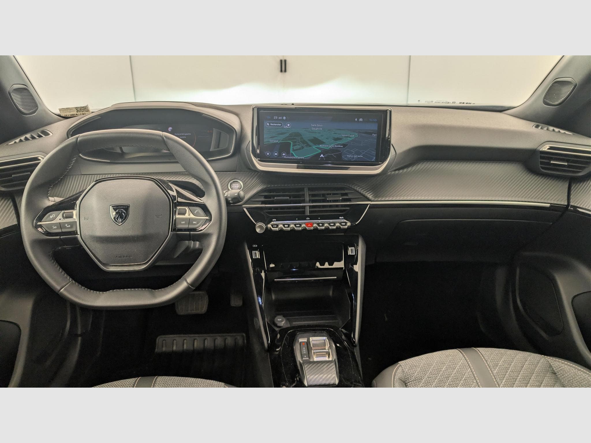 Peugeot 2008 ELECTRIQUE 50 kWh 136 ch Allure (2025) - Foto 13