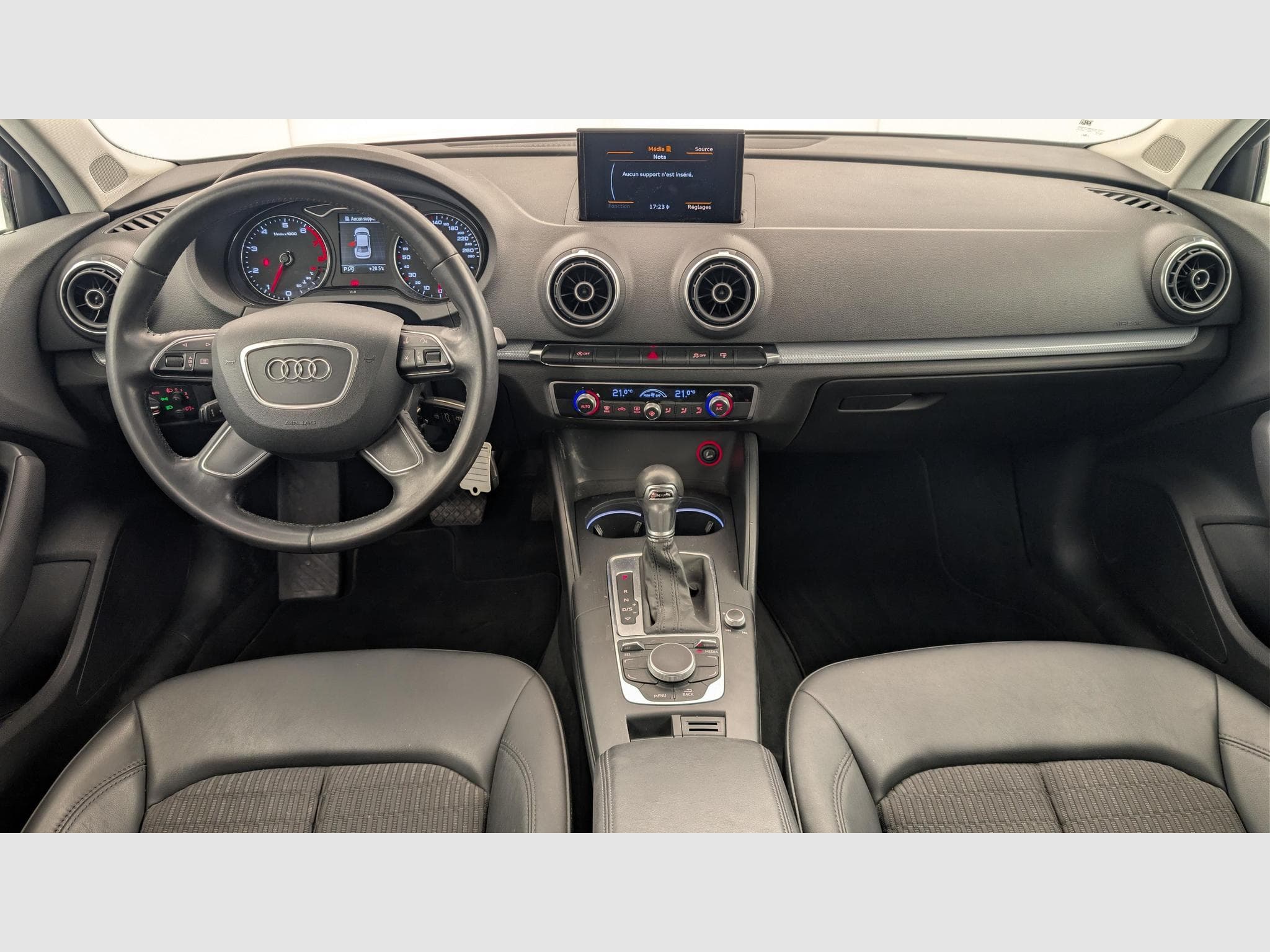 Audi A3 1.4 TFSI COD 140 AMBIENTE S TRONIC 7 (2014) - Foto 13