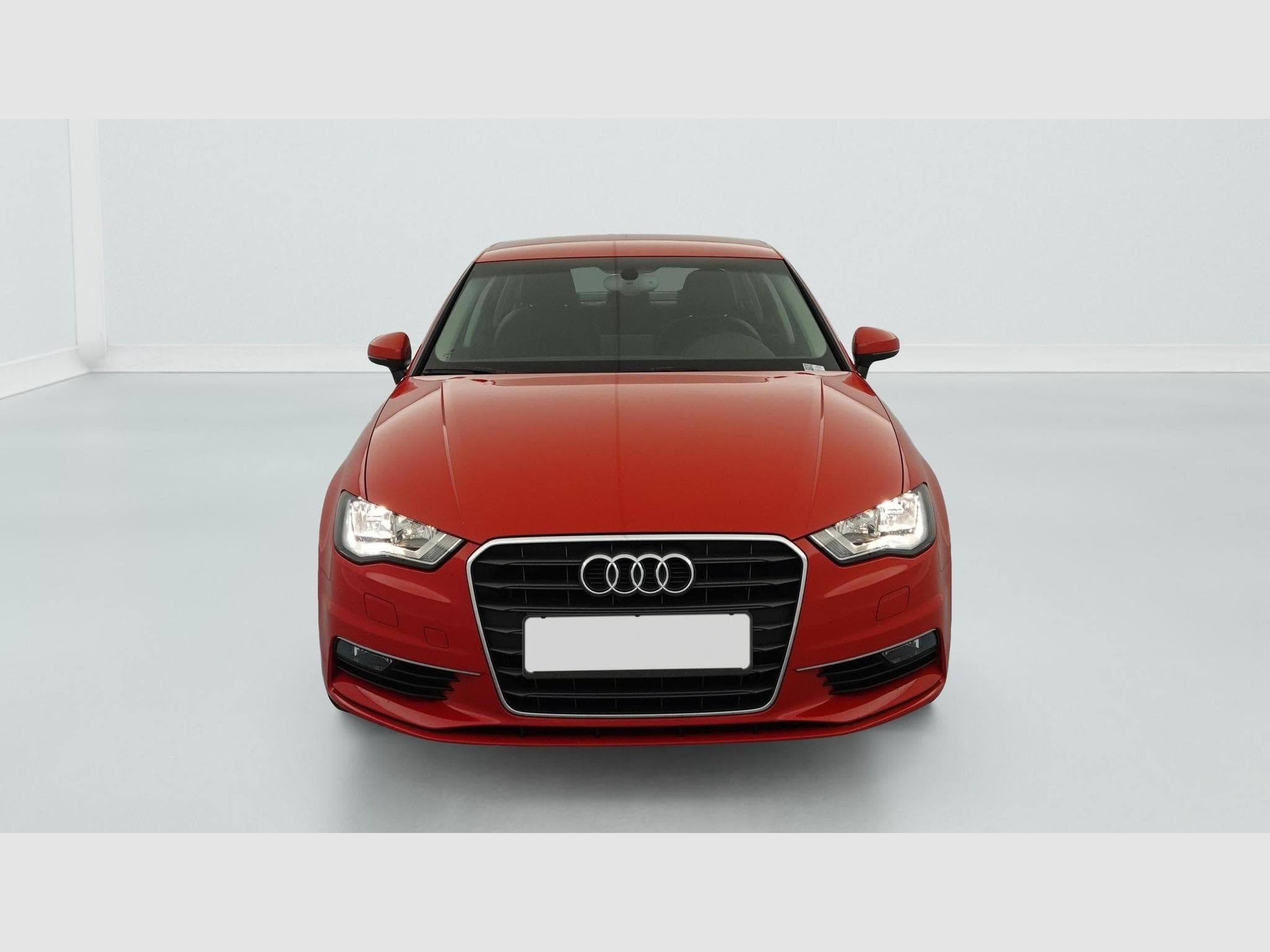 Audi A3 1.4 TFSI COD 140 AMBIENTE S TRONIC 7 (2014) - Foto 2