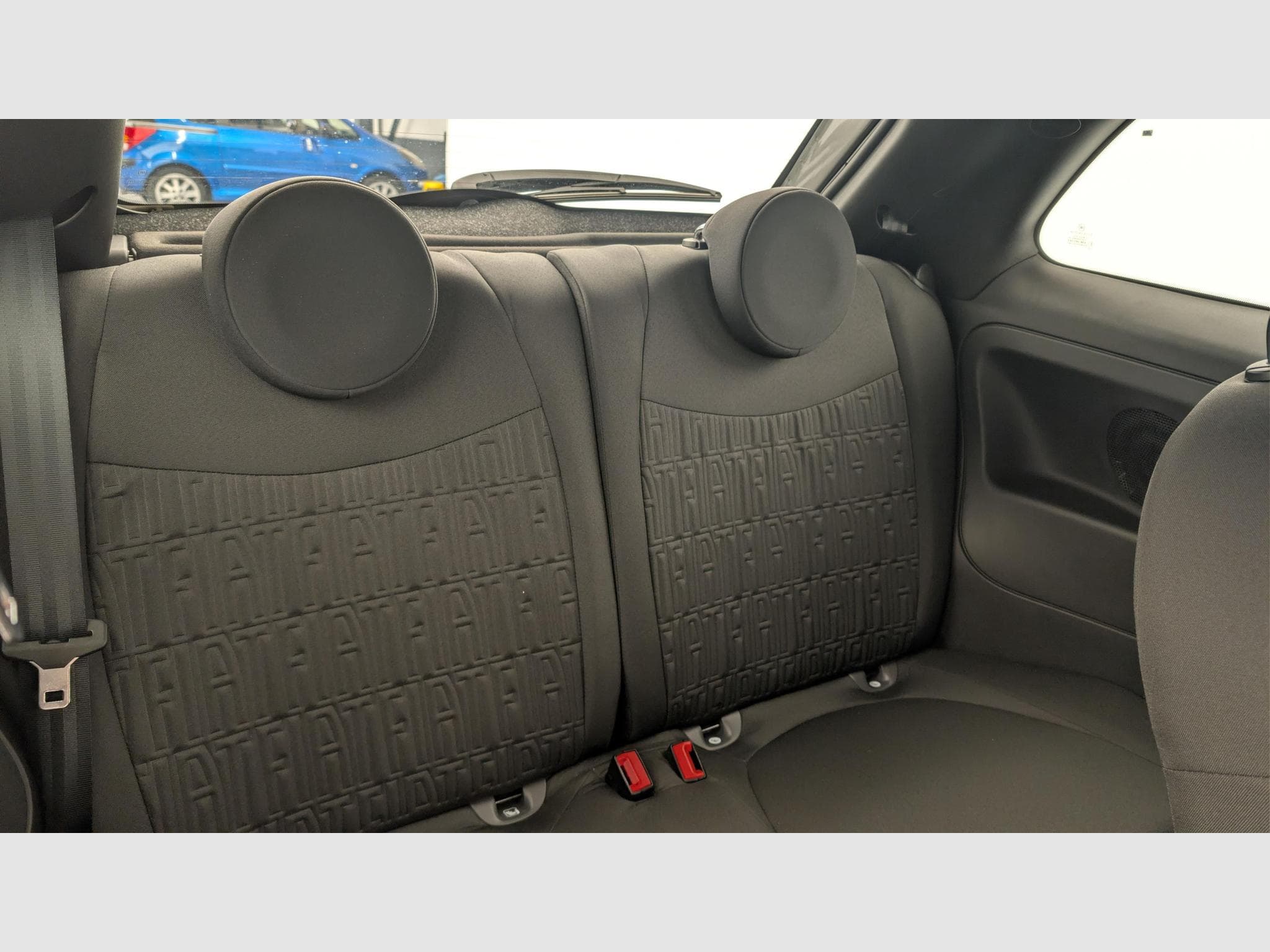 Fiat 500 1.0 70 ch Hybride BSG S/S (2023) - Foto 10