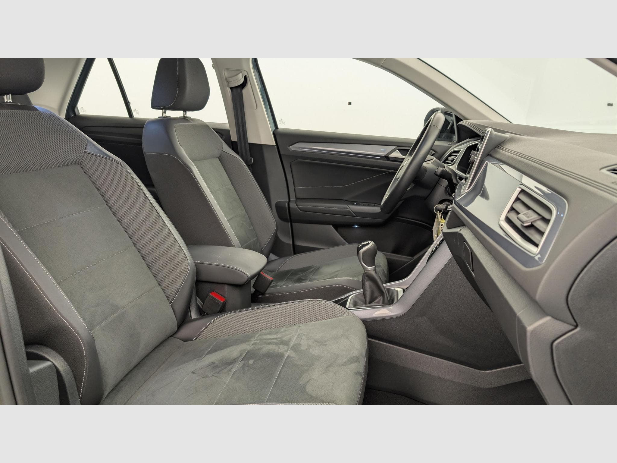 VW T-Roc 1.0 TSI 116 START/STOP BVM6 STYLE (2025) - Foto 9