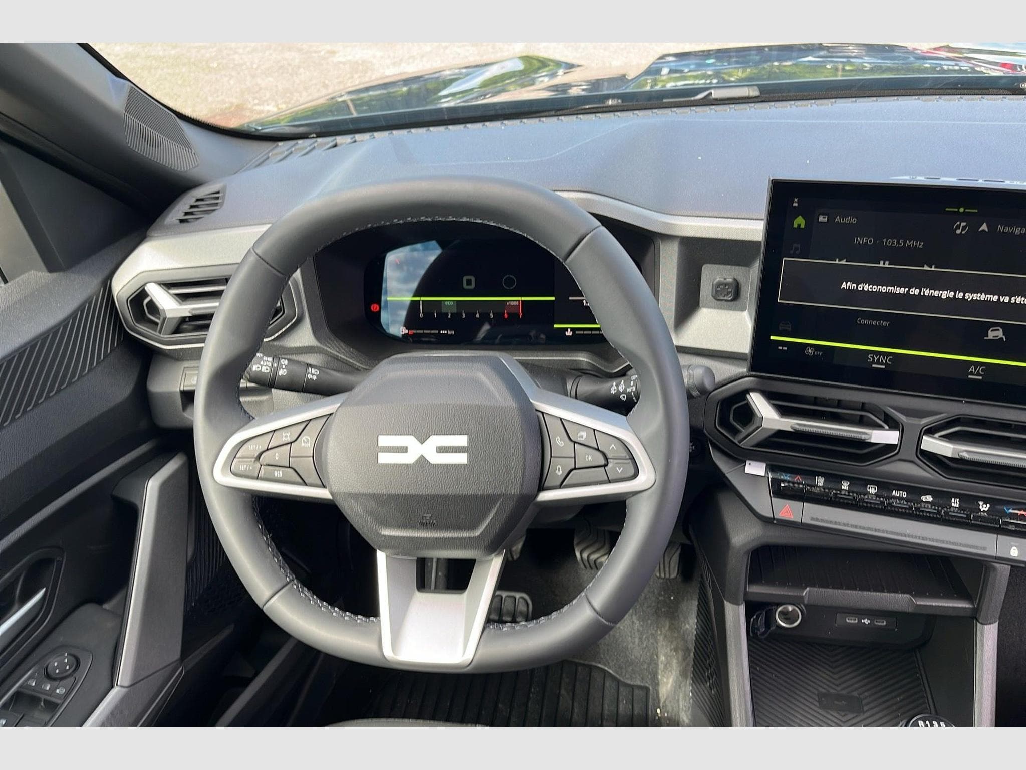 Dacia BIGSTER Mild Hybrid 140 Journey (2026) - Photo 13