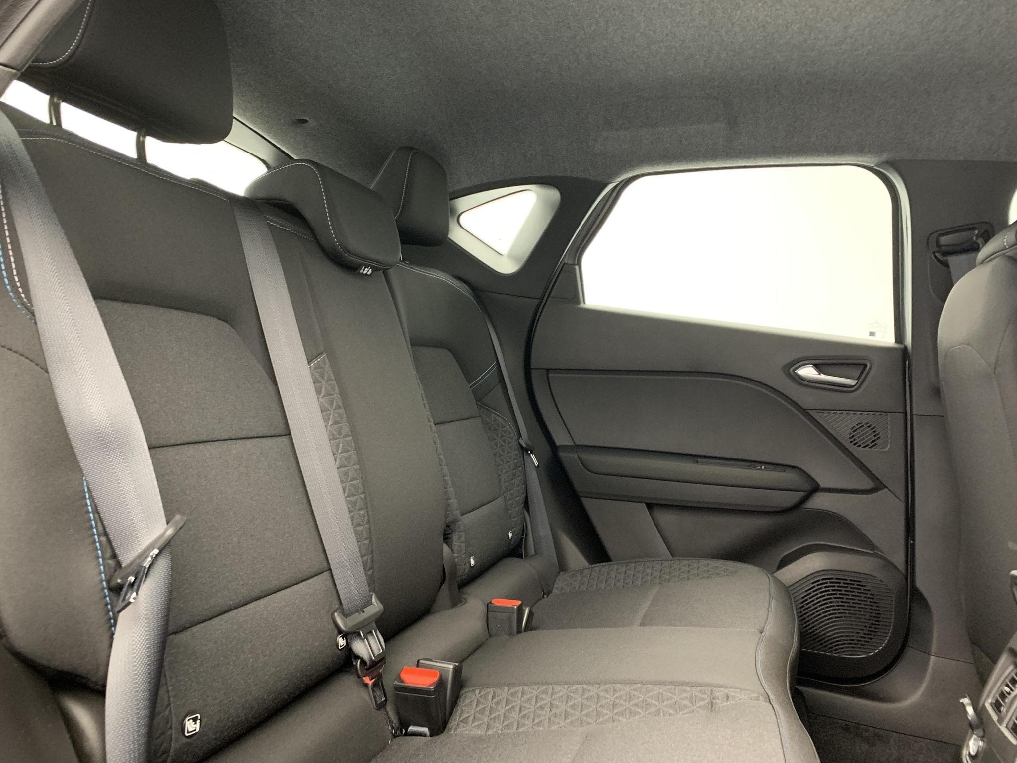 Renault CAPTUR TCe 115 ch Evolution (2026) - Foto 10