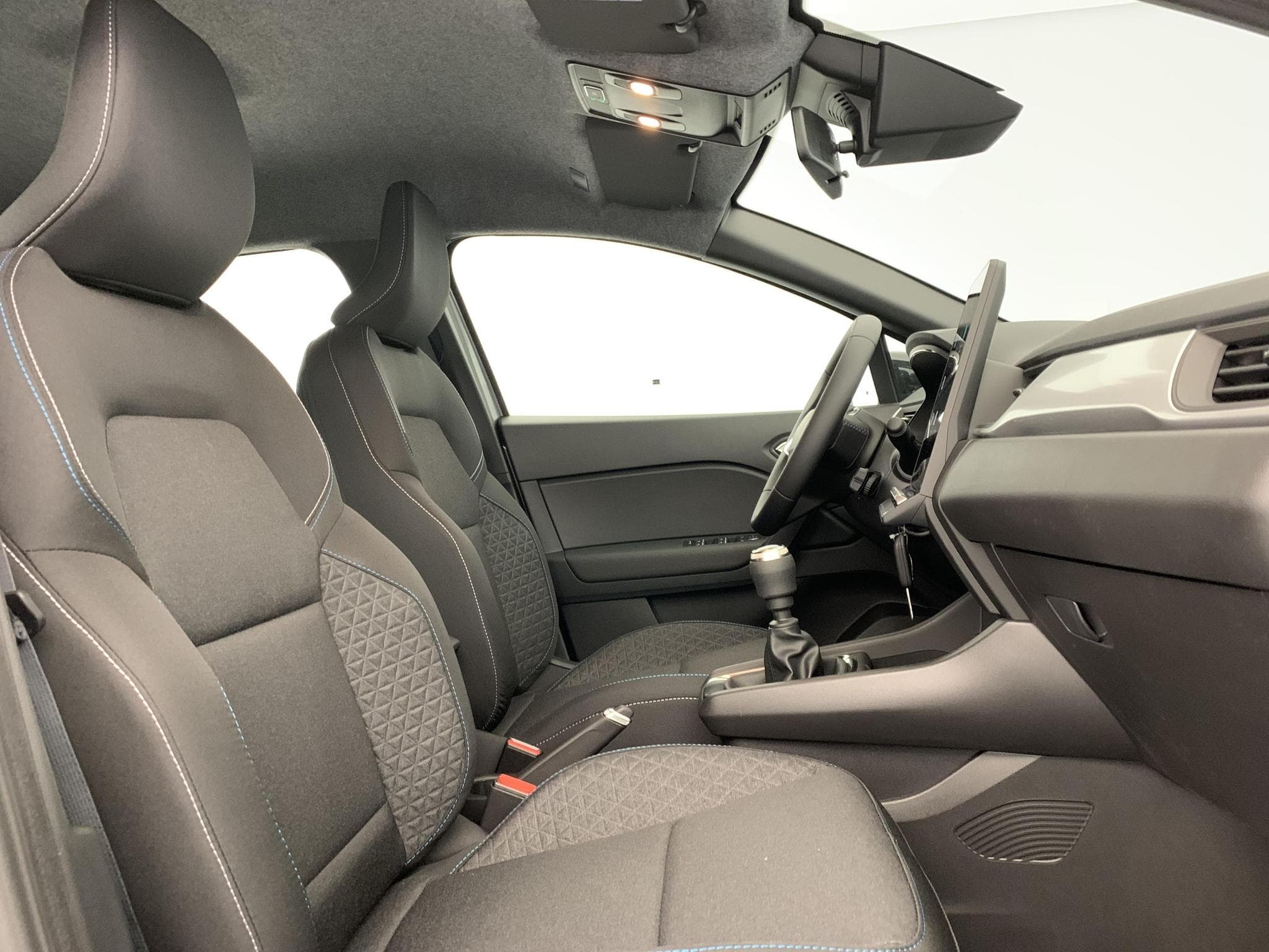 Renault CAPTUR TCe 115 ch Evolution (2026) - Foto 9