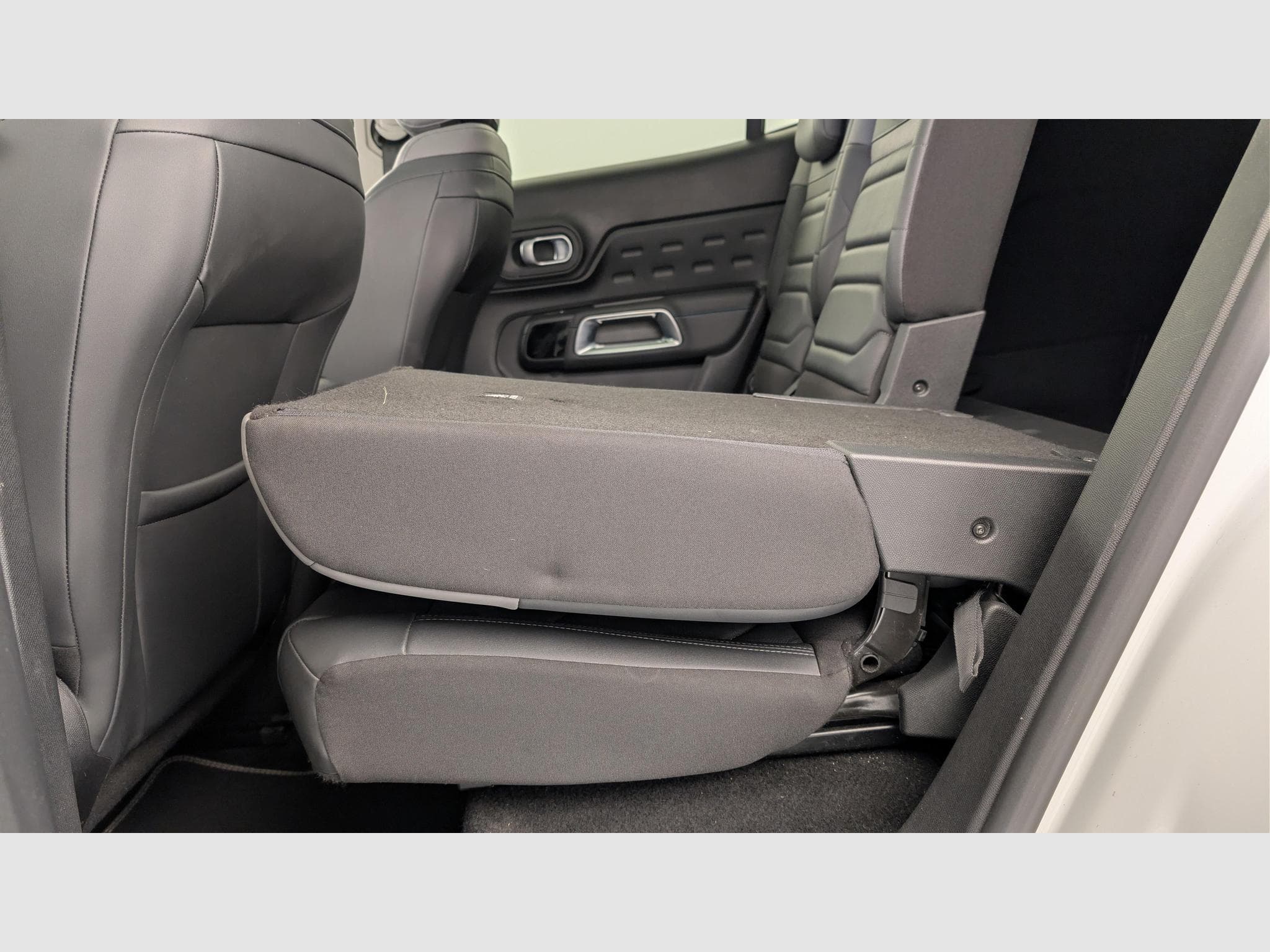 CitroëN C5 Aircross BlueHDi 130 S&S EAT8 Shine Pack (2023) - Foto 12