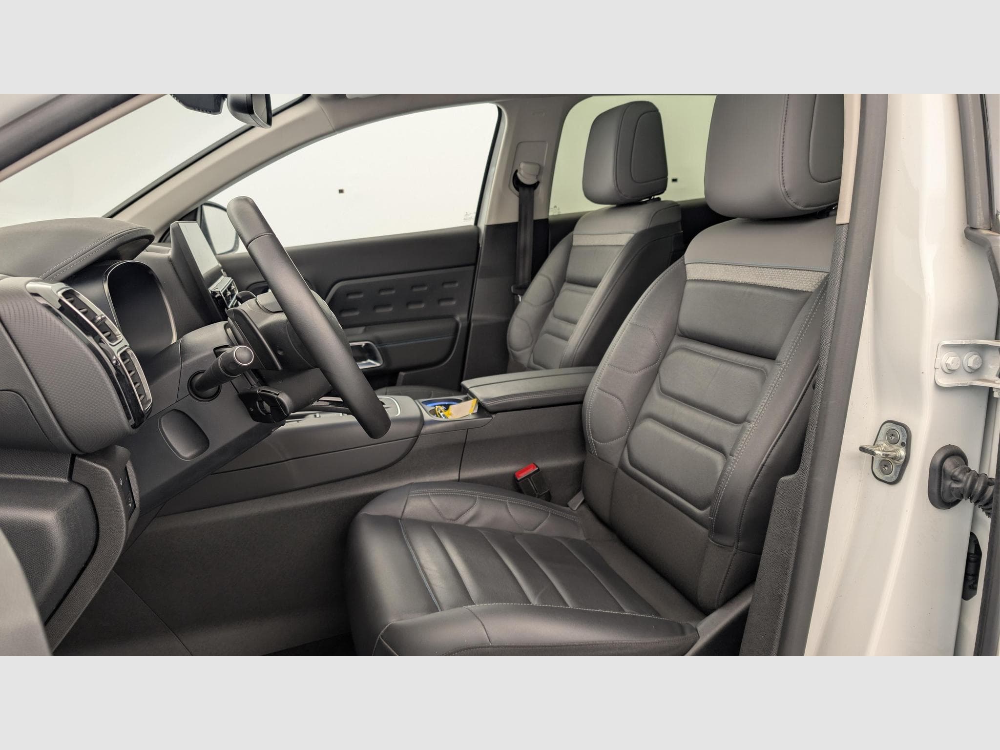 CitroëN C5 Aircross BlueHDi 130 S&S EAT8 Shine Pack (2023) - Foto 16