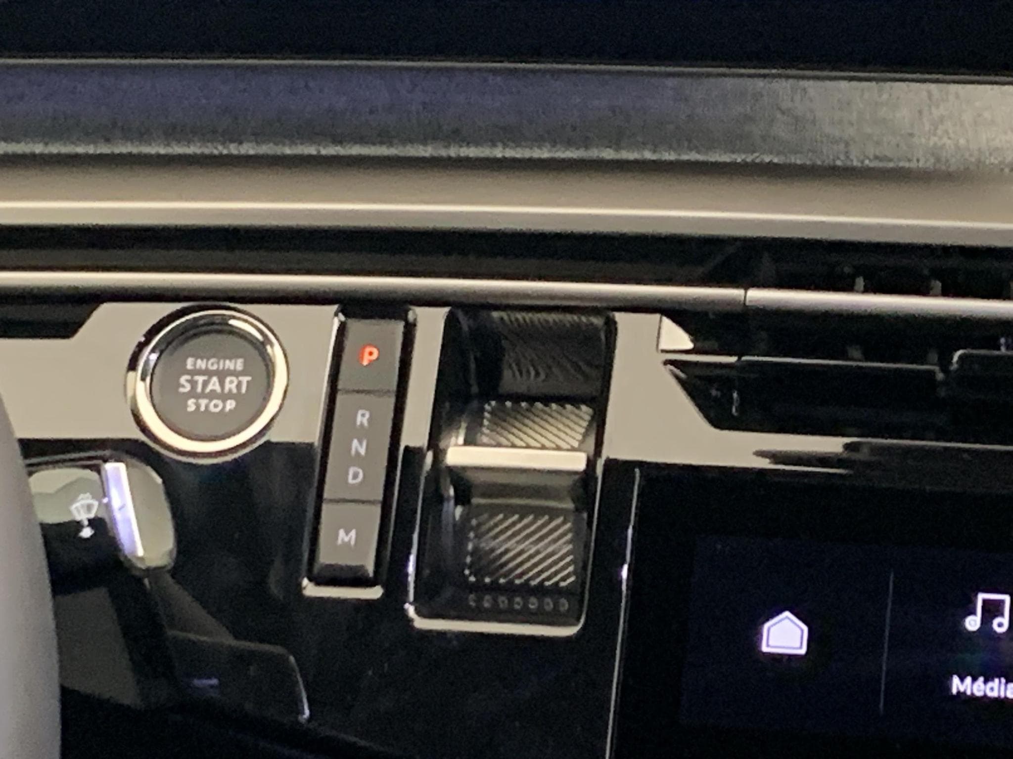 Peugeot 5008 HYBRID 145 CH E-DCS6 ALLURE (2026) - Foto 16