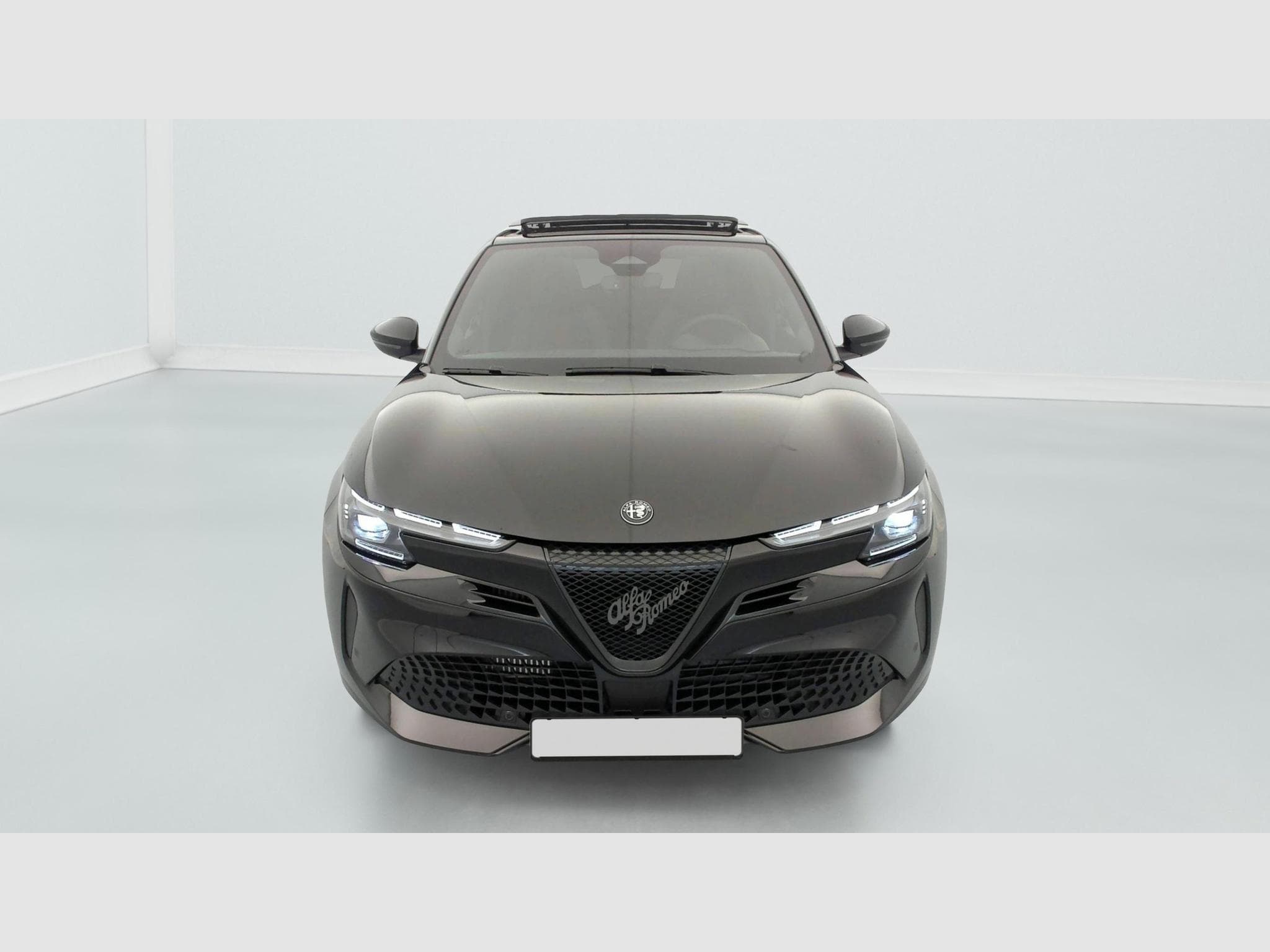Alfa-Romeo Junior 1.2 Ibrida 145 ch e-DCT6 Q4 Ti (2026) - Foto 2