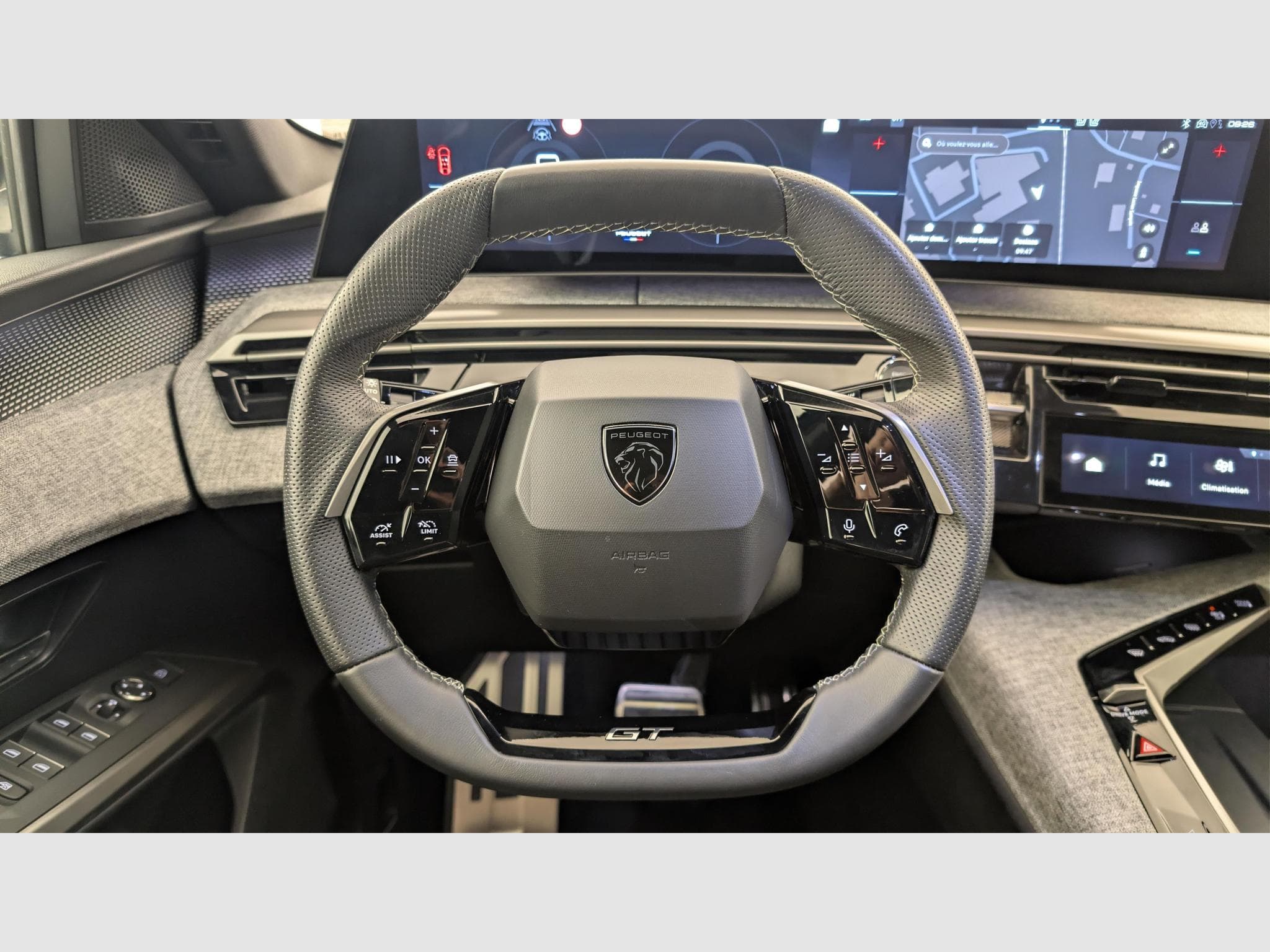 Peugeot 3008 Hybrid 145 e-DCS6 GT (2025) - Foto 14