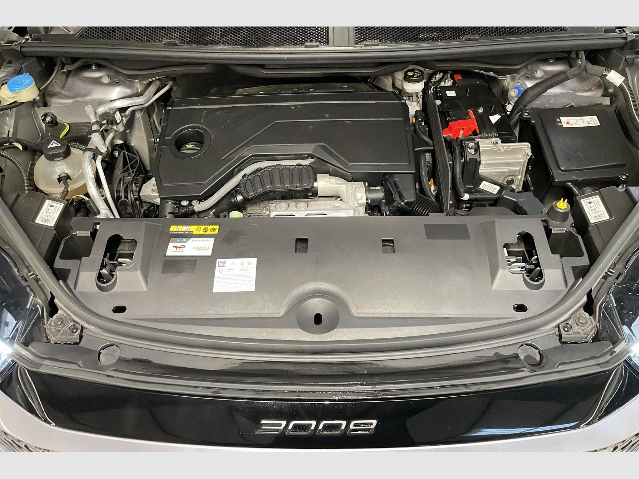 Peugeot 3008 Hybrid 145 e-DCS6 GT (2025) - Photo 17