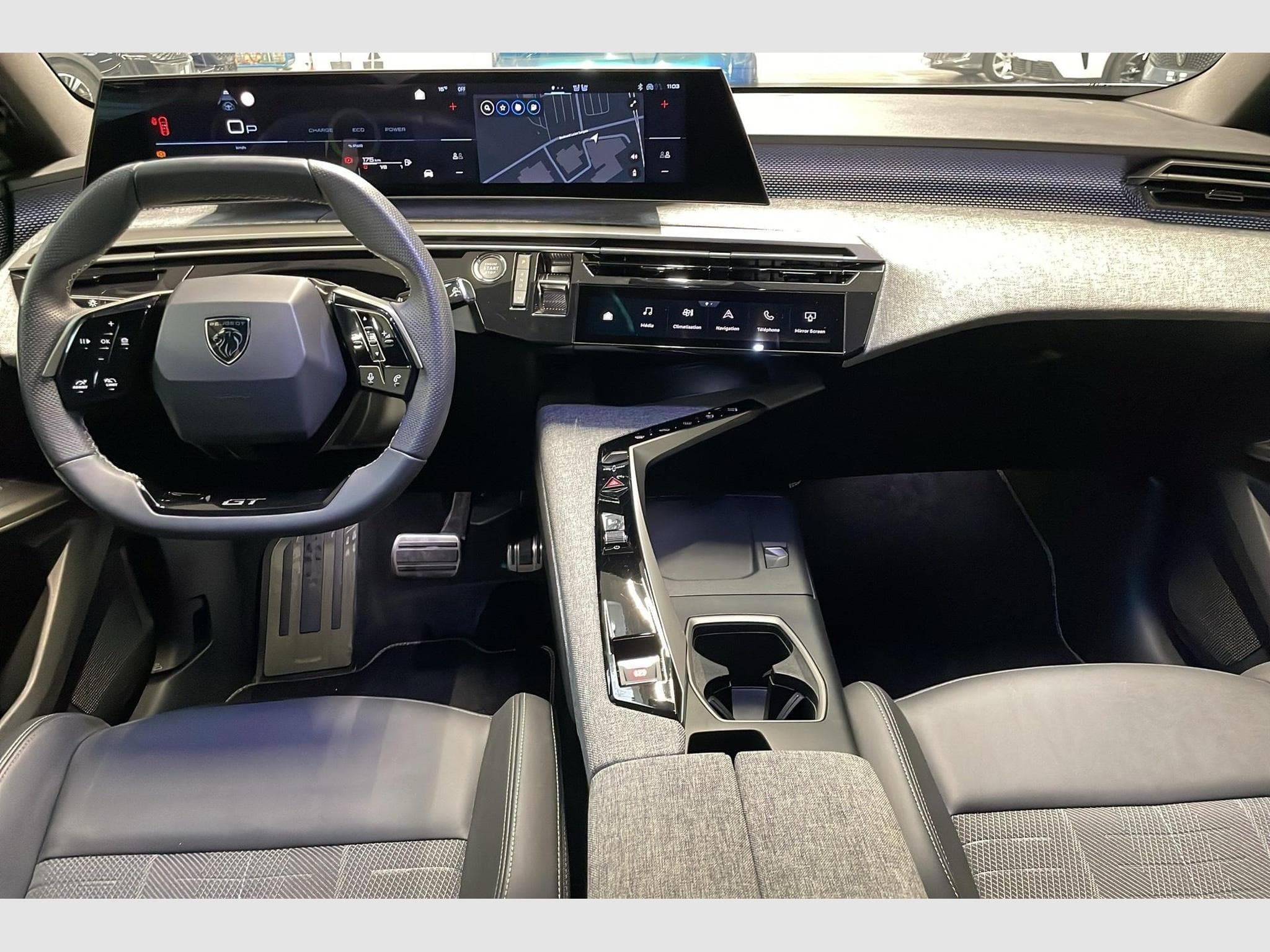 Peugeot 3008 Hybrid 145 e-DCS6 GT (2025) - Photo 19