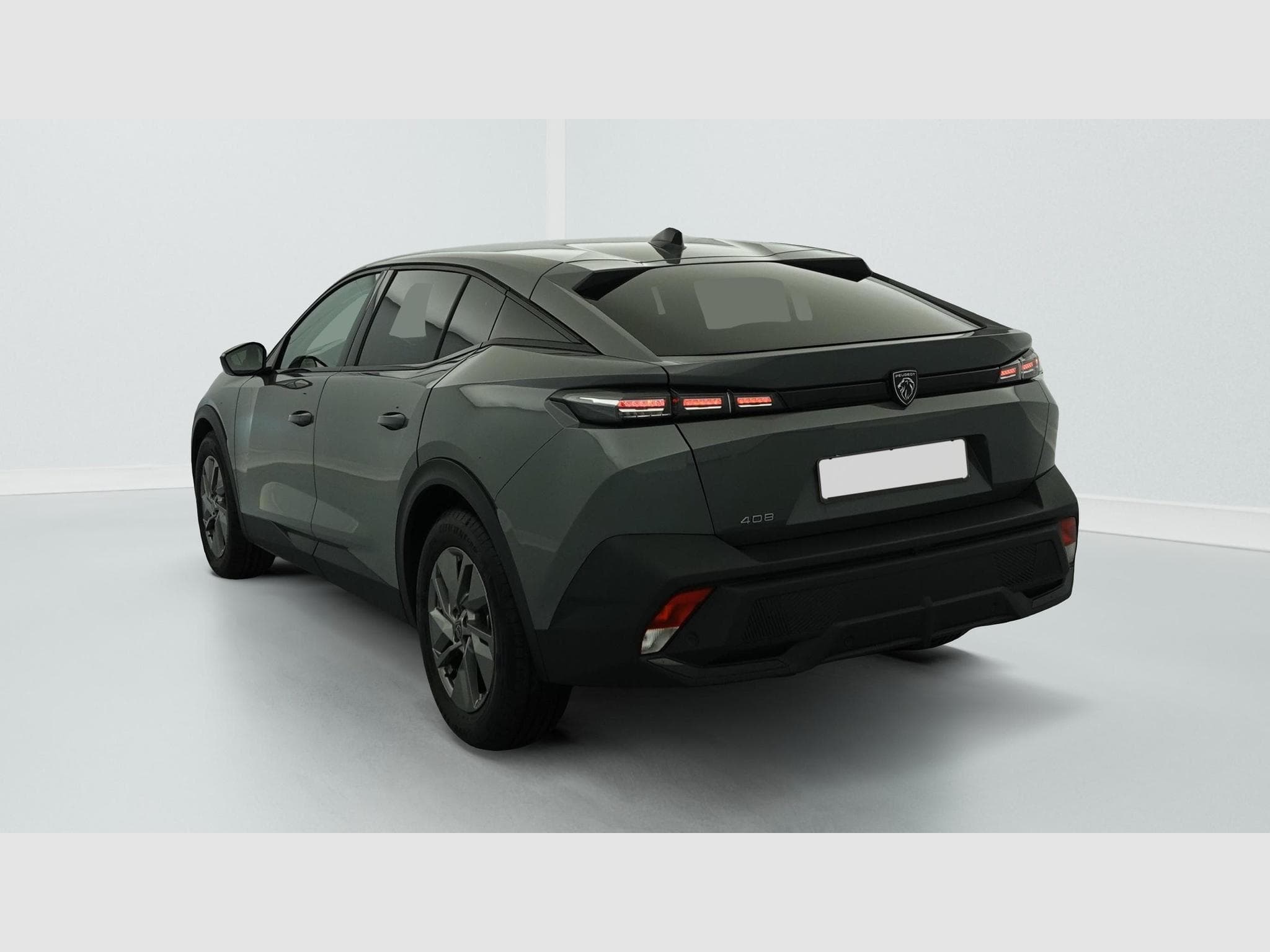 Peugeot 408 Hybrid 145 e-DCS6 Allure (2025) - Photo 5