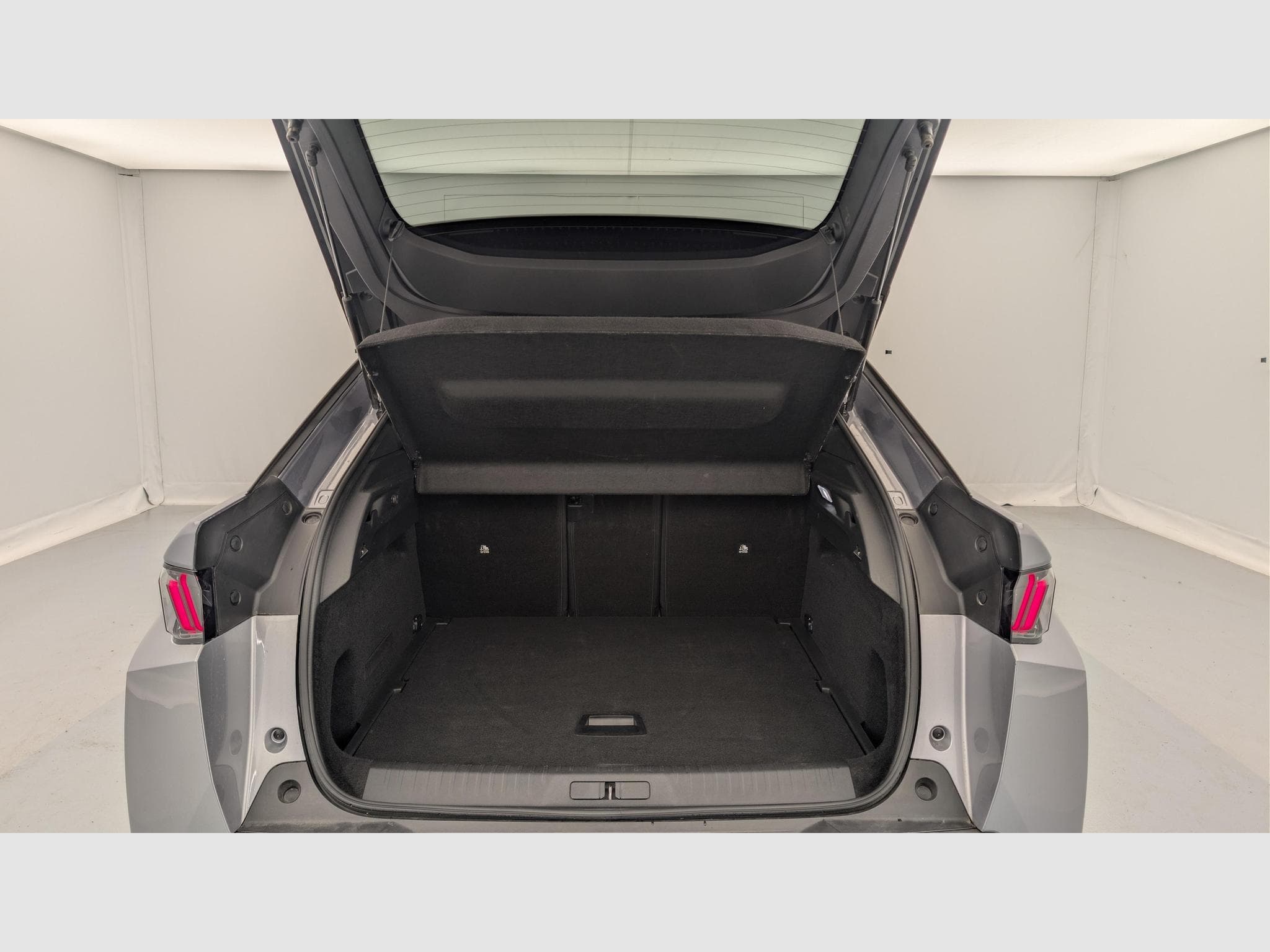 Peugeot 3008 Hybrid 145 e-DCS6 Allure (2025) - Photo 11
