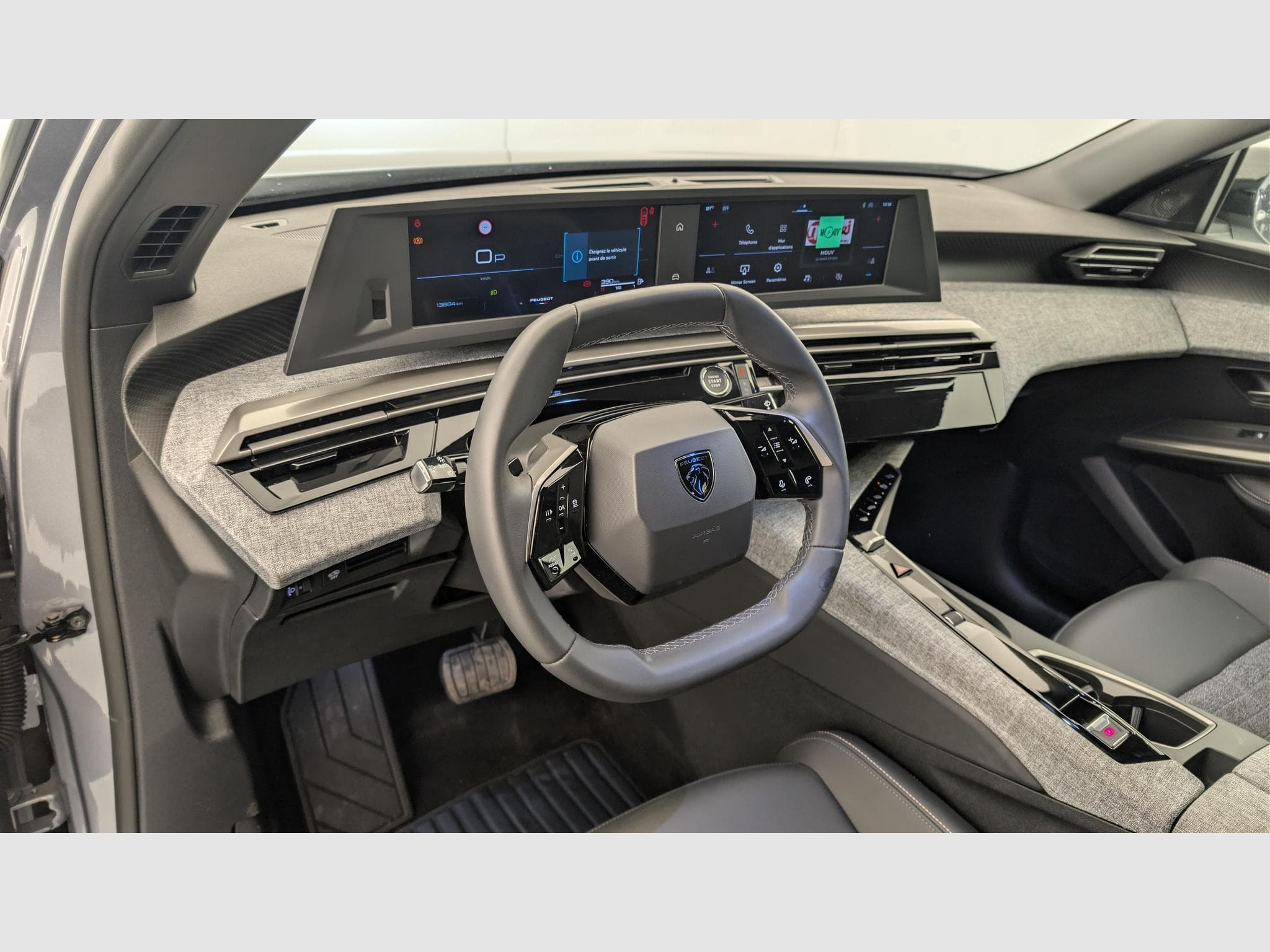 Peugeot 3008 Hybrid 145 e-DCS6 Allure (2025) - Photo 15