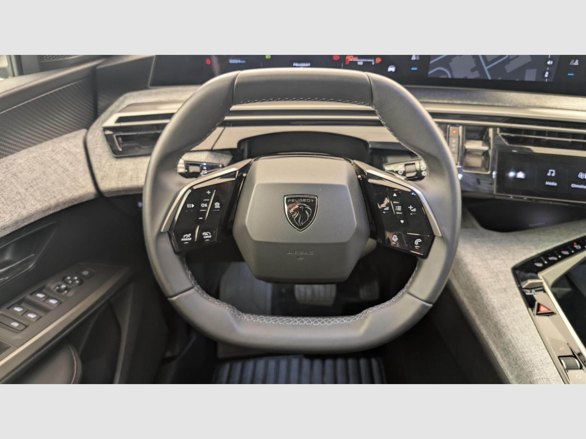 Peugeot 5008 HYBRID 145 CH E-DCS6 ALLURE (2025) - Foto 14