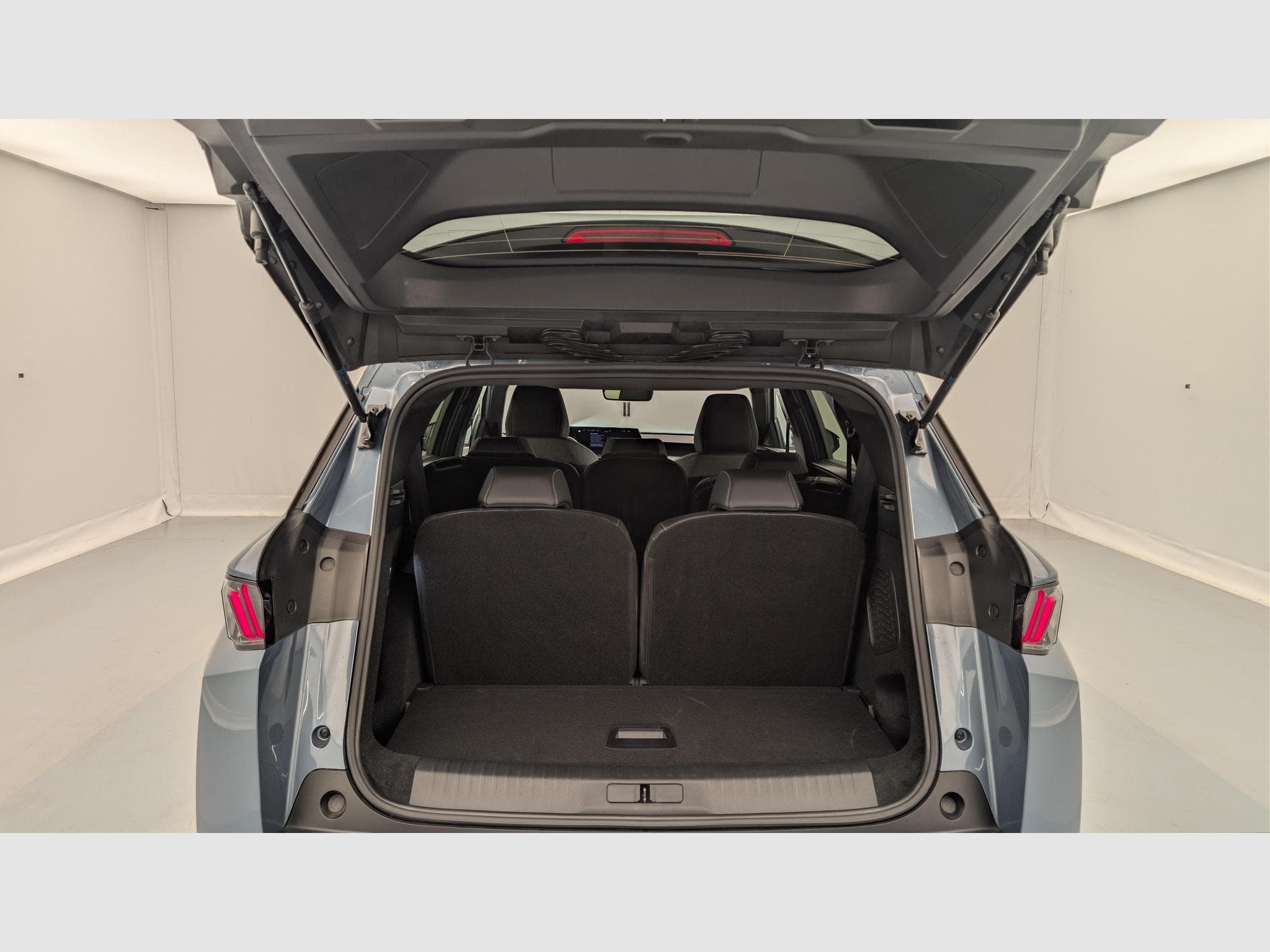 Peugeot 5008 HYBRID 145 CH E-DCS6 ALLURE (2025) - Photo 8