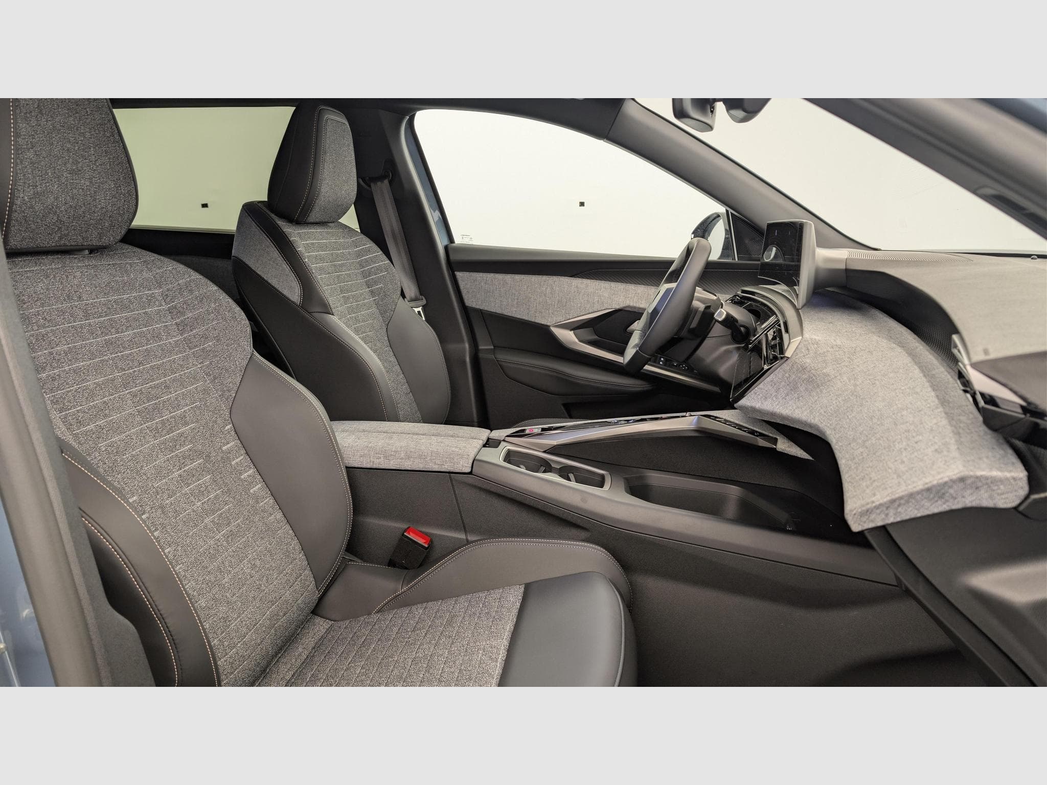 Peugeot 5008 HYBRID 145 CH E-DCS6 ALLURE (2025) - Foto 9
