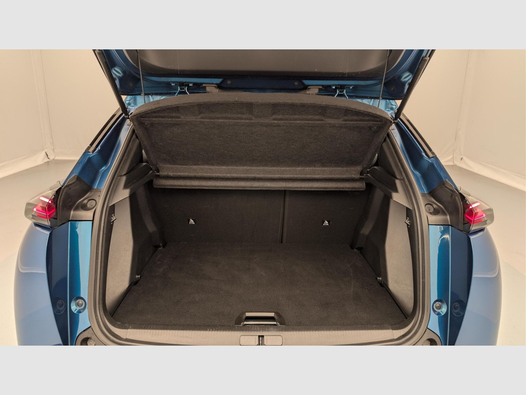 Peugeot 2008 100 S&S BVM6 Allure (2025) - Photo 11