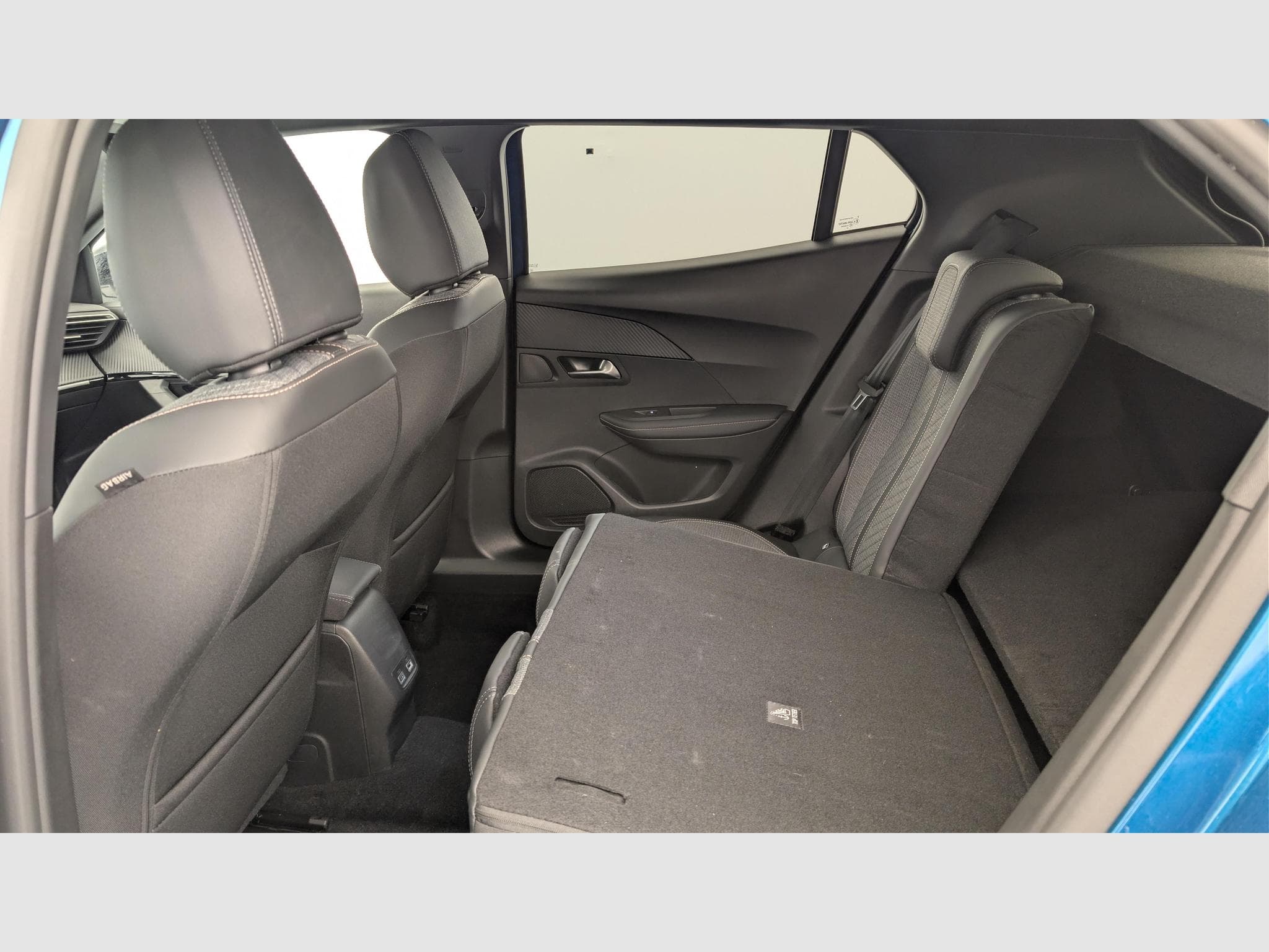 Peugeot 2008 100 S&S BVM6 Allure (2025) - Photo 12