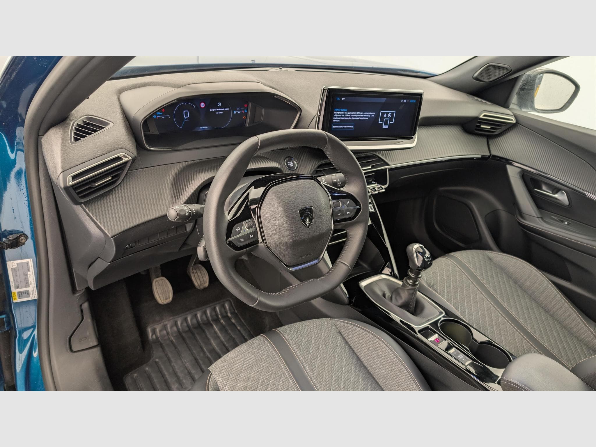Peugeot 2008 100 S&S BVM6 Allure (2025) - Photo 15