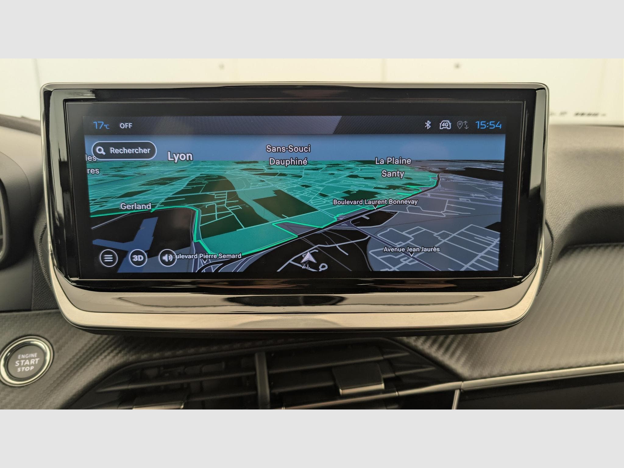 Peugeot 2008 100 S&S BVM6 Allure (2025) - Photo 17