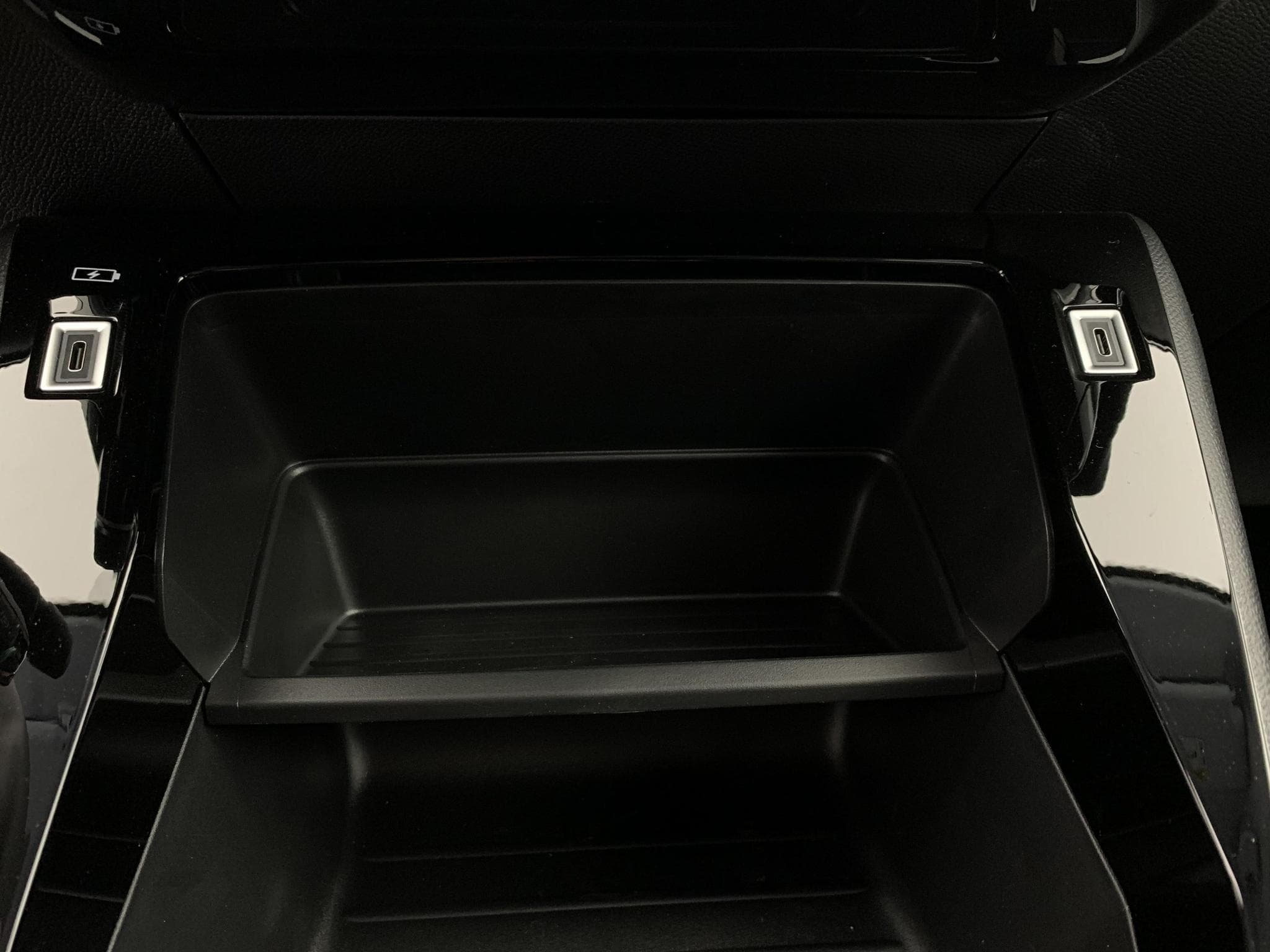 Peugeot 208 Hybrid 110 ch e-DCS6 Allure (2026) - Photo 16
