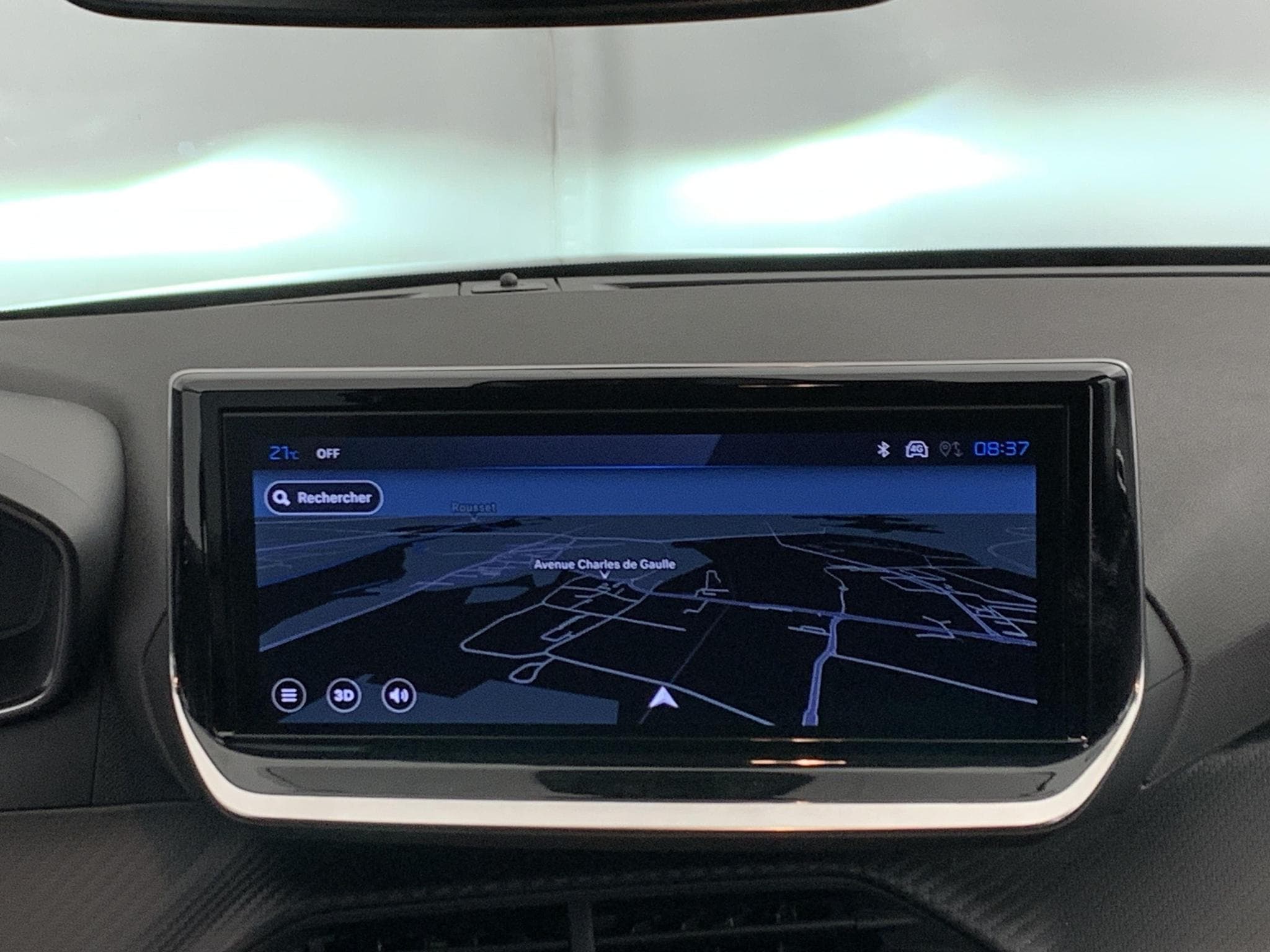 Peugeot 208 Hybrid 110 ch e-DCS6 Allure (2026) - Photo 20