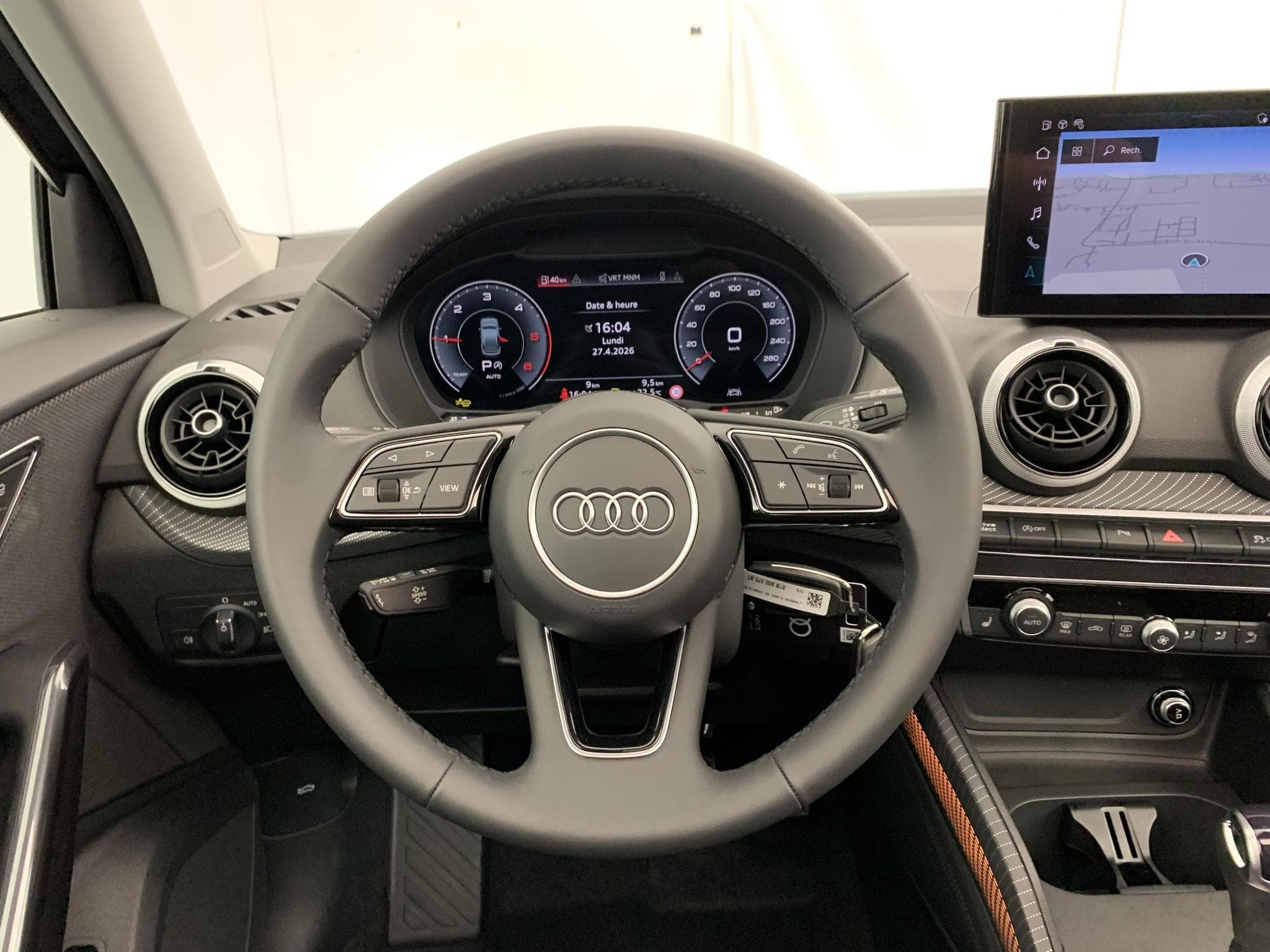 Audi Q2 35 TDI 150 S tronic 7 Design (2026) - Photo 14