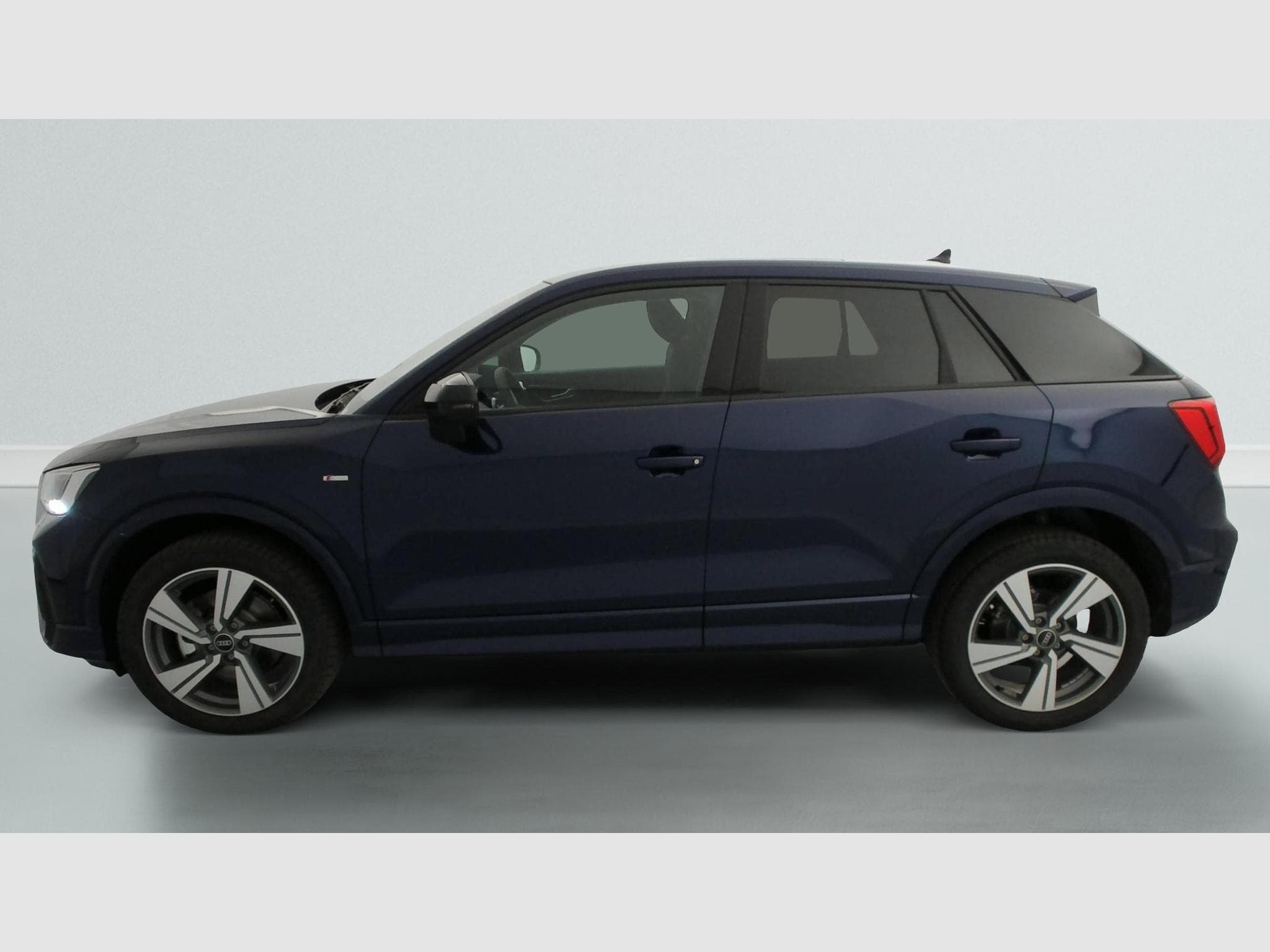 Audi Q2 35 TDI 150 S tronic 7 Design (2026) - Photo 4