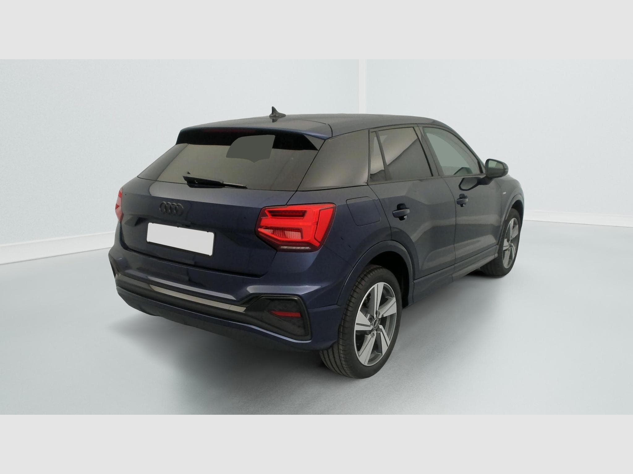 Audi Q2 35 TDI 150 S tronic 7 Design (2026) - Photo 7