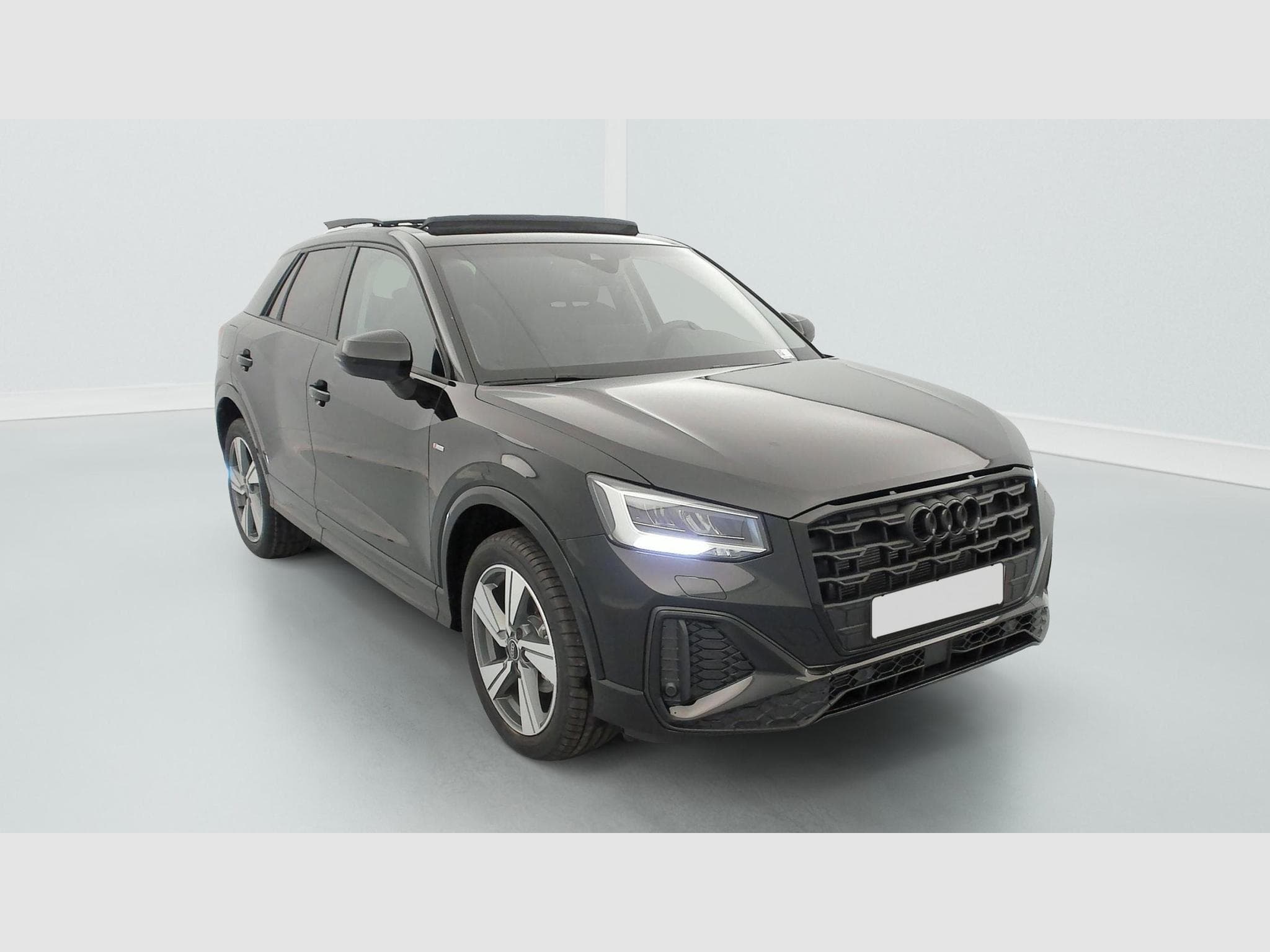 Audi Q2 35 TFSI 150 S tronic 7 Design (2026) - Photo 1