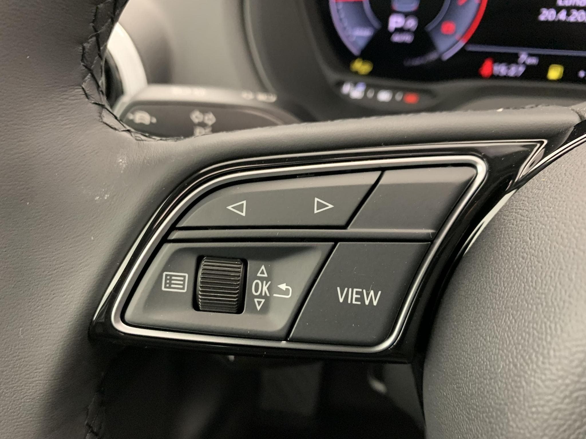 Audi Q2 35 TFSI 150 S tronic 7 Design (2026) - Photo 14