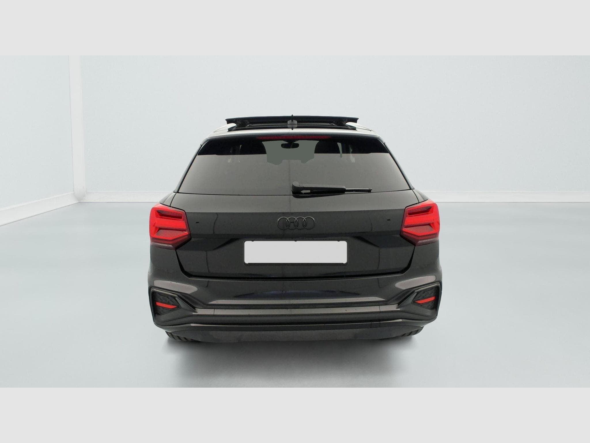 Audi Q2 35 TFSI 150 S tronic 7 Design (2026) - Photo 6