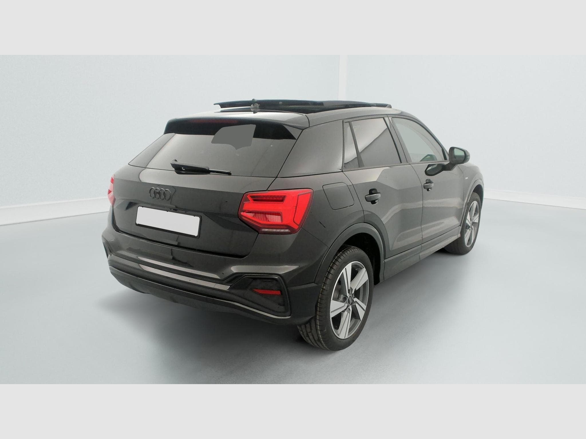 Audi Q2 35 TFSI 150 S tronic 7 Design (2026) - Photo 7