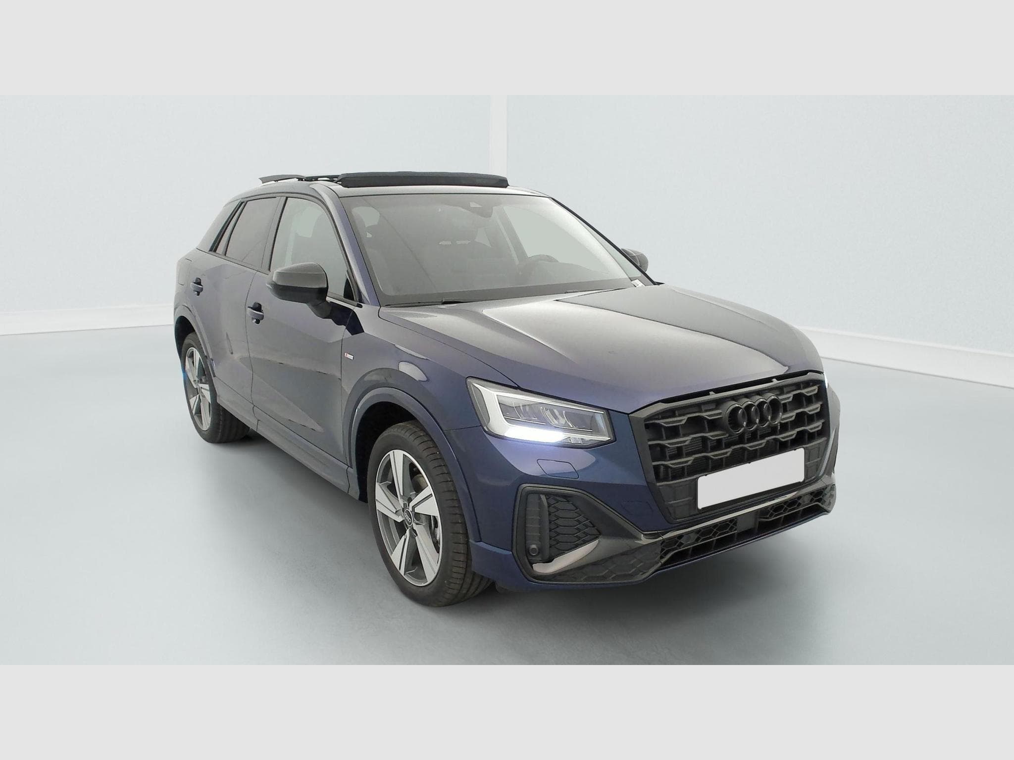 Audi Q2 35 TFSI 150 S tronic 7 Design (2026) - Photo 1