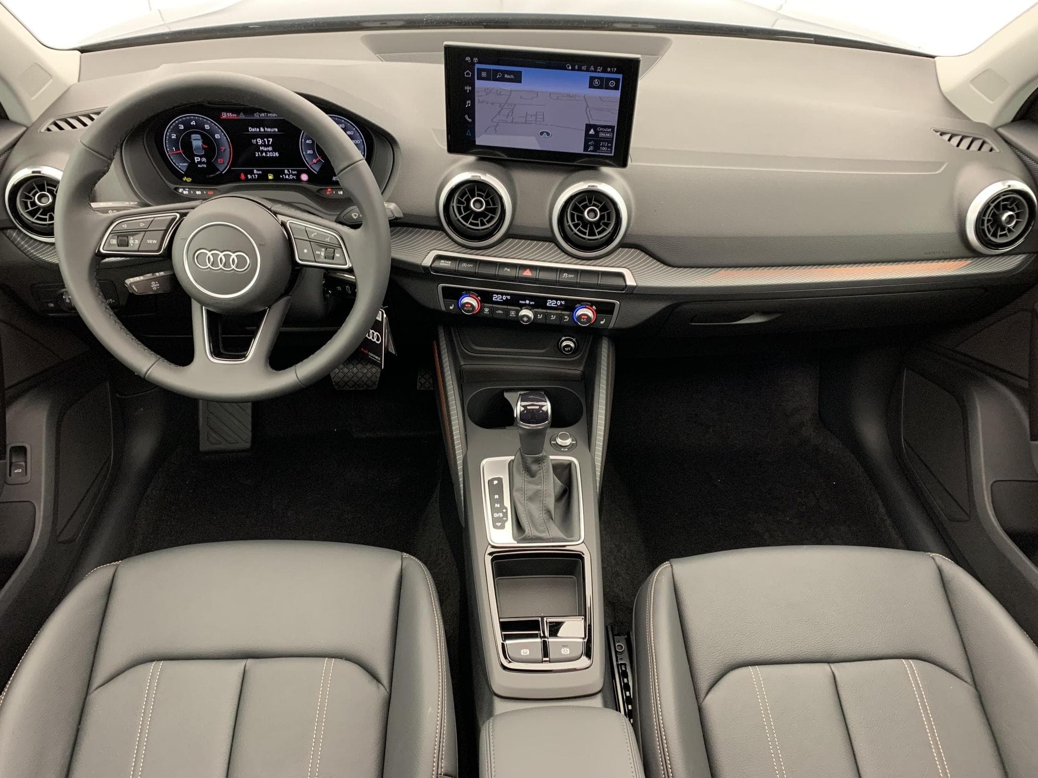 Audi Q2 35 TFSI 150 S tronic 7 Design (2026) - Photo 11
