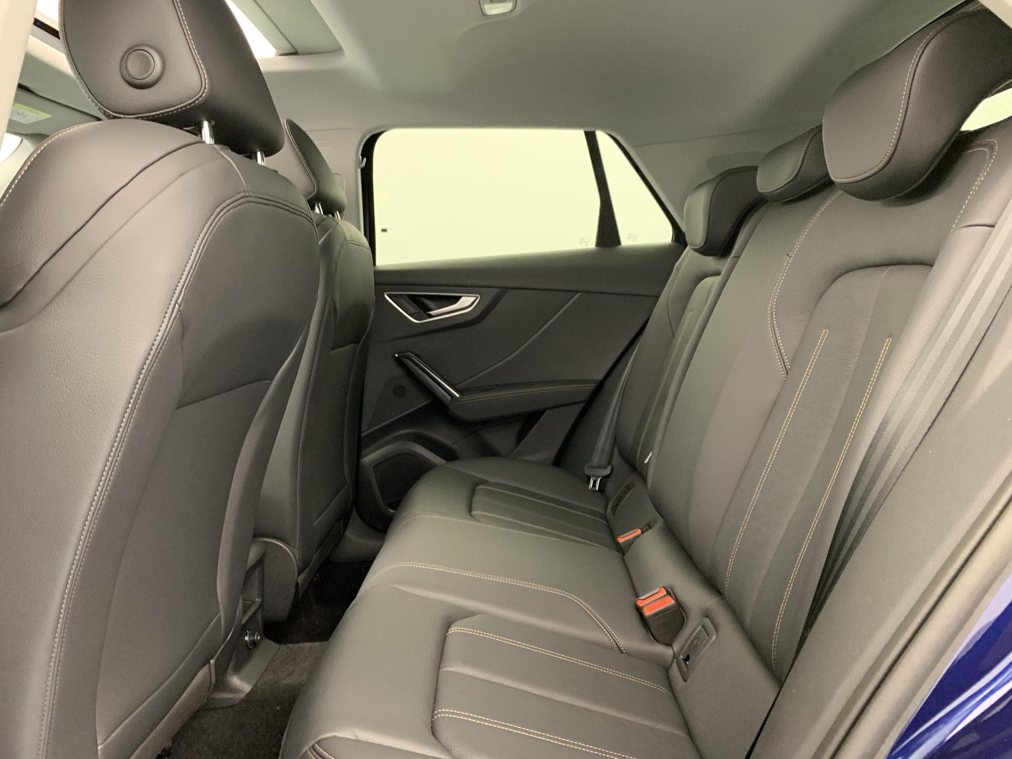 Audi Q2 35 TFSI 150 S tronic 7 Design (2026) - Photo 17