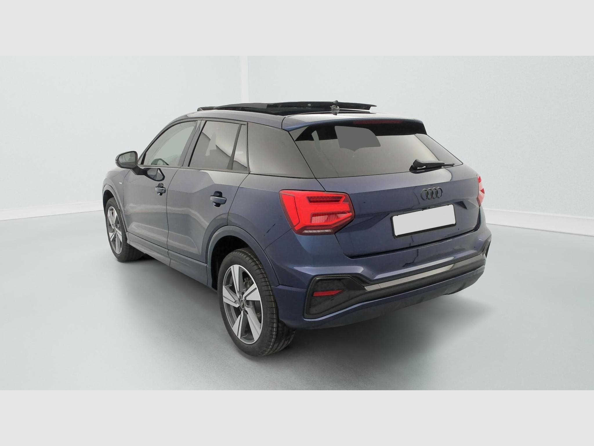 Audi Q2 35 TFSI 150 S tronic 7 Design (2026) - Photo 5