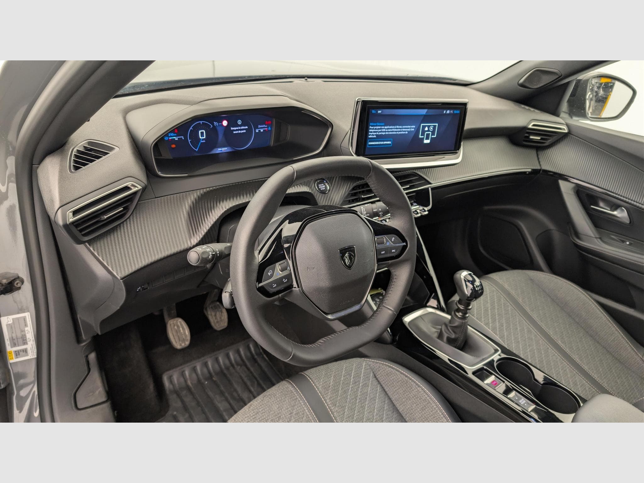 Peugeot 2008 100 S&S BVM6 Allure (2025) - Photo 15