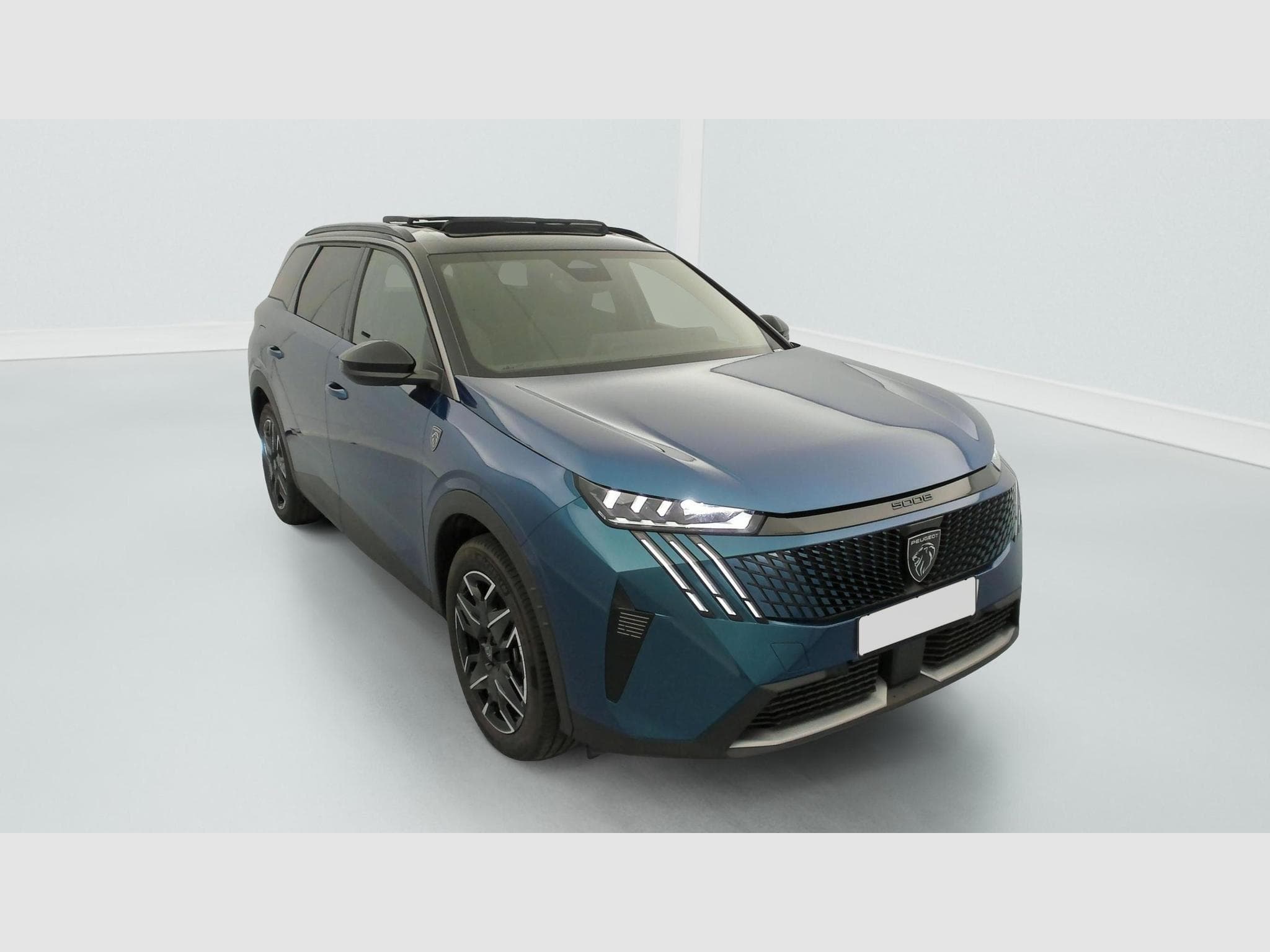 Peugeot 5008 Hybrid 145 e-DCS6 GT (2025) - Photo 1