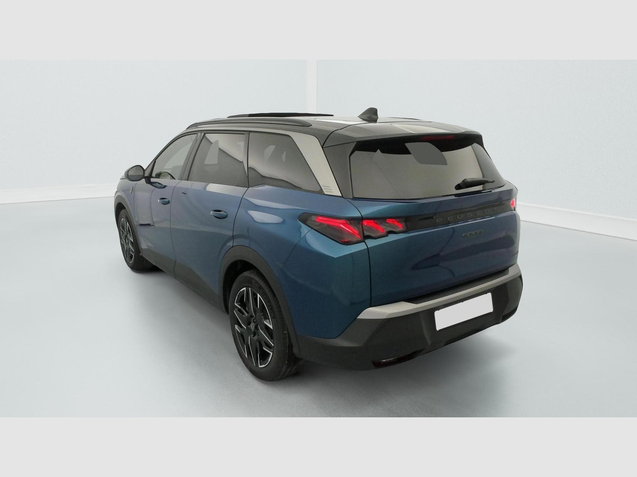 Peugeot 5008 Hybrid 145 e-DCS6 GT (2025) - Photo 5