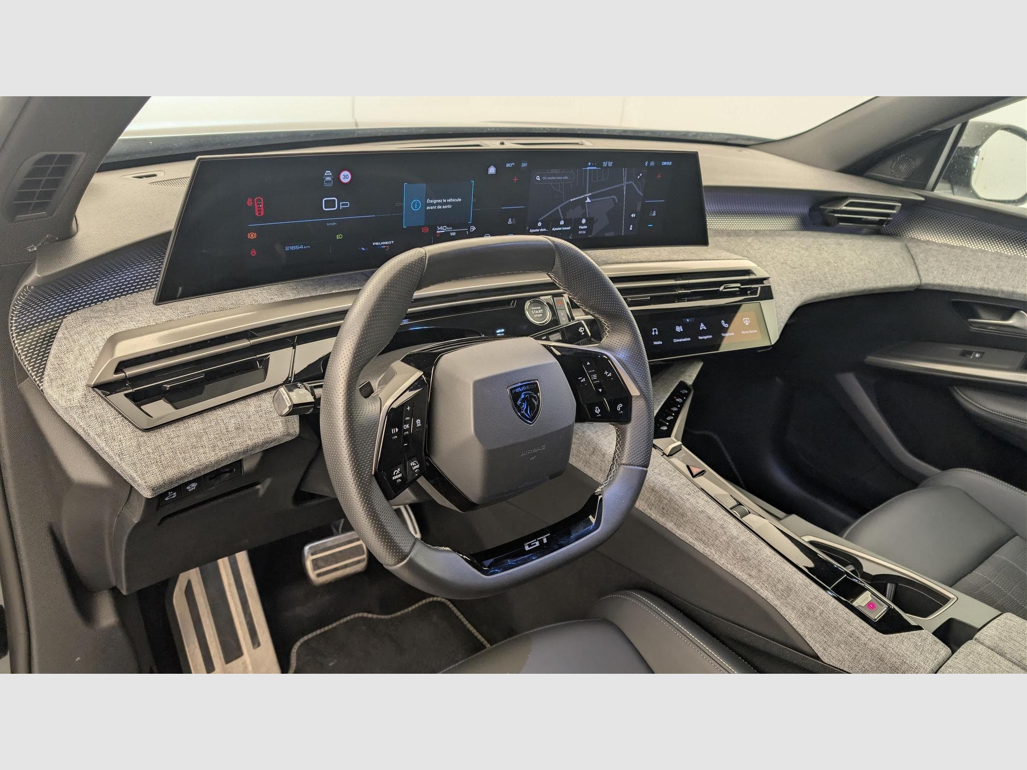 Peugeot 3008 Hybrid 145 e-DCS6 GT (2025) - Photo 13