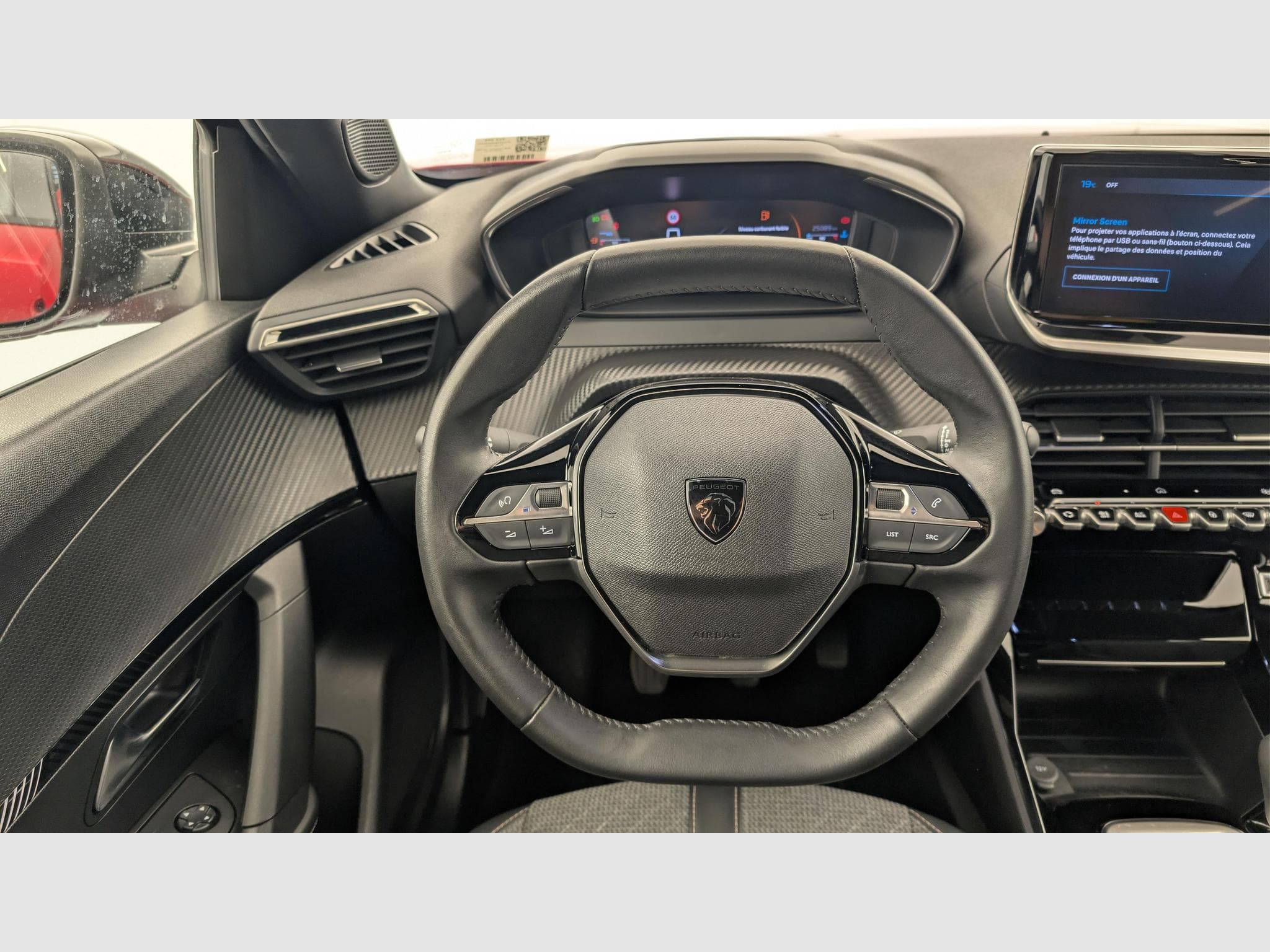 Peugeot 2008 PureTech 100 S&S BVM6 Allure (2024) - Photo 14