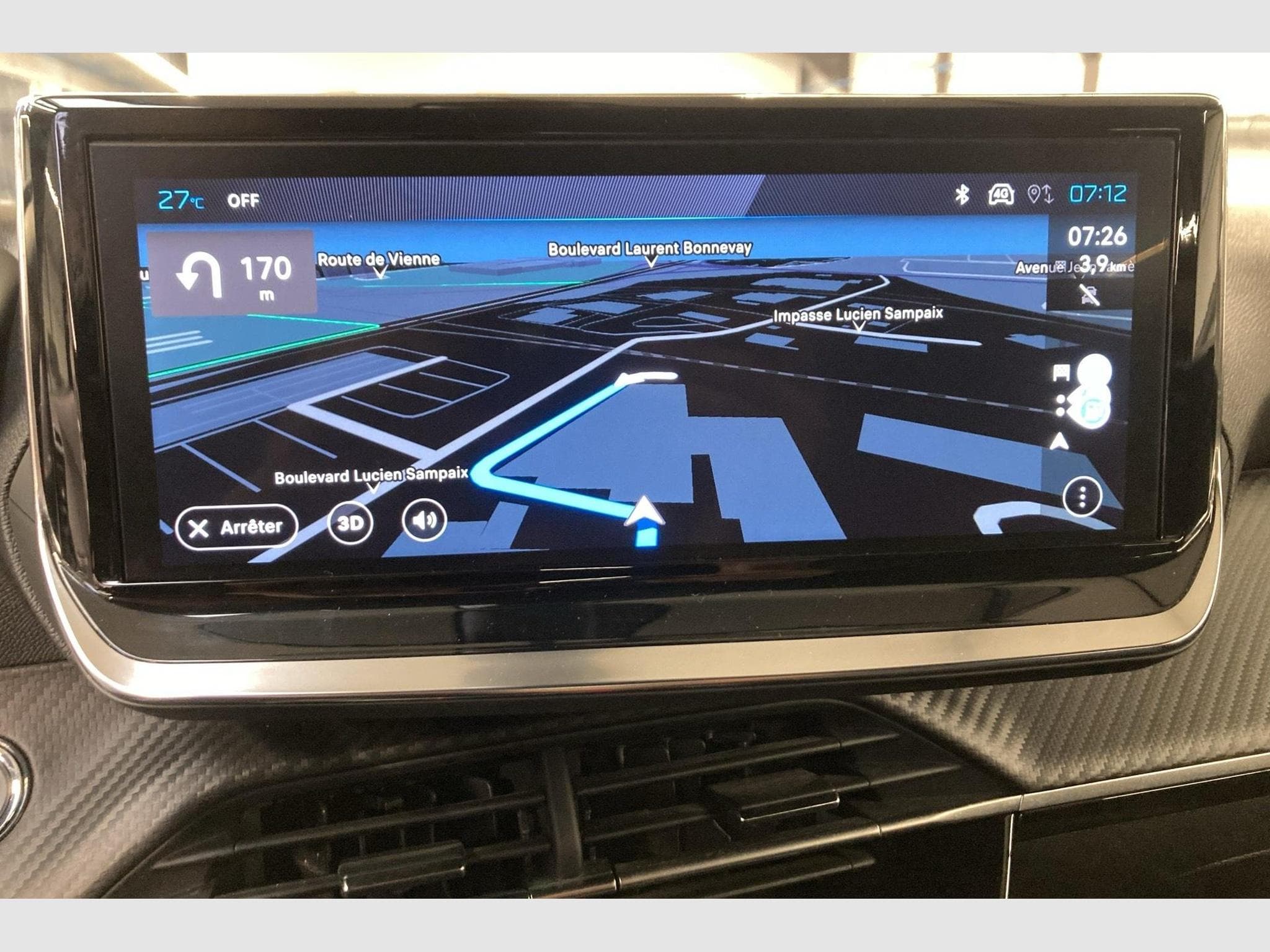 Peugeot 2008 100 S&S BVM6 Allure (2025) - Photo 20