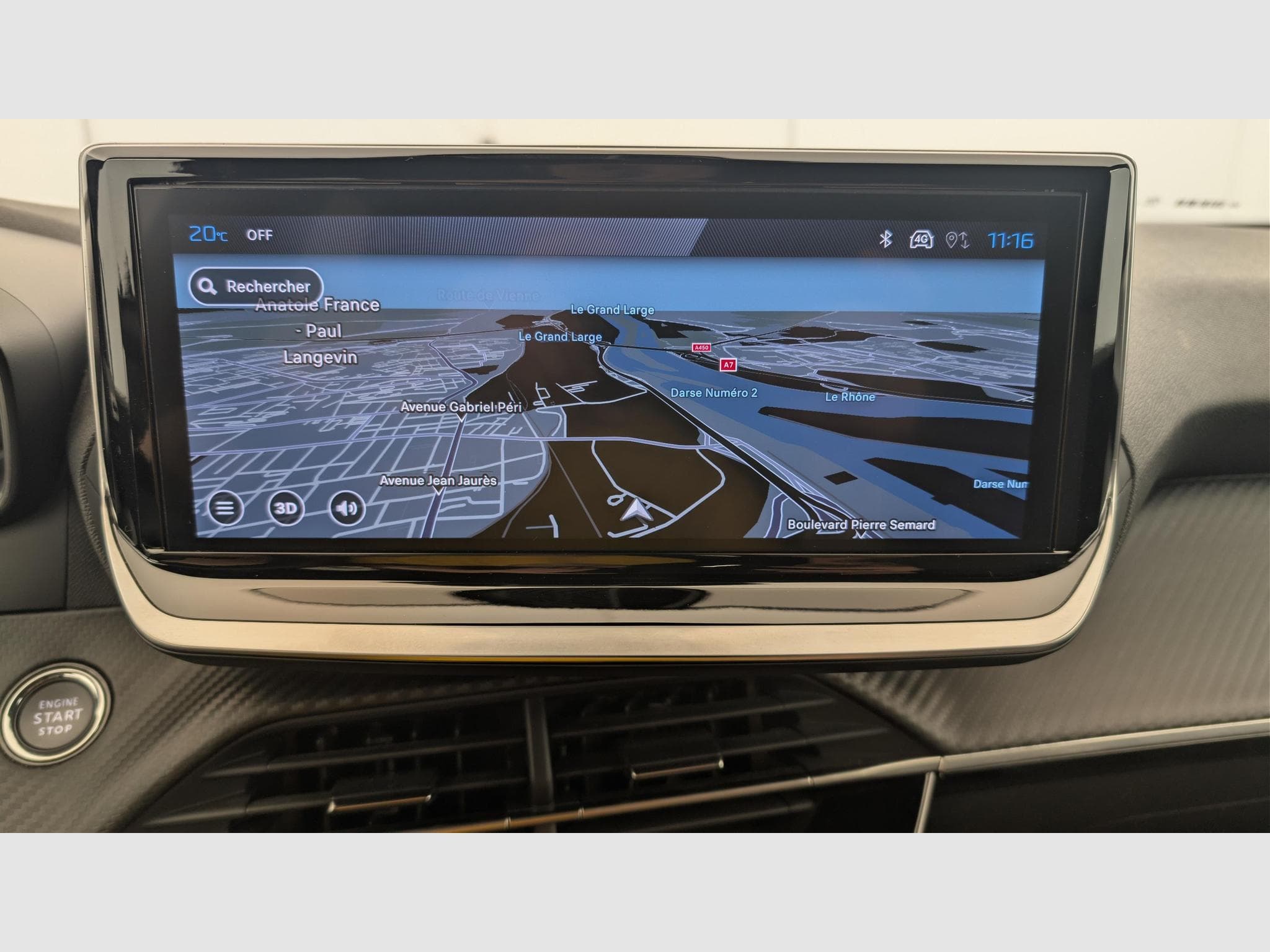 Peugeot 2008 100 S&S BVM6 Allure (2025) - Photo 18
