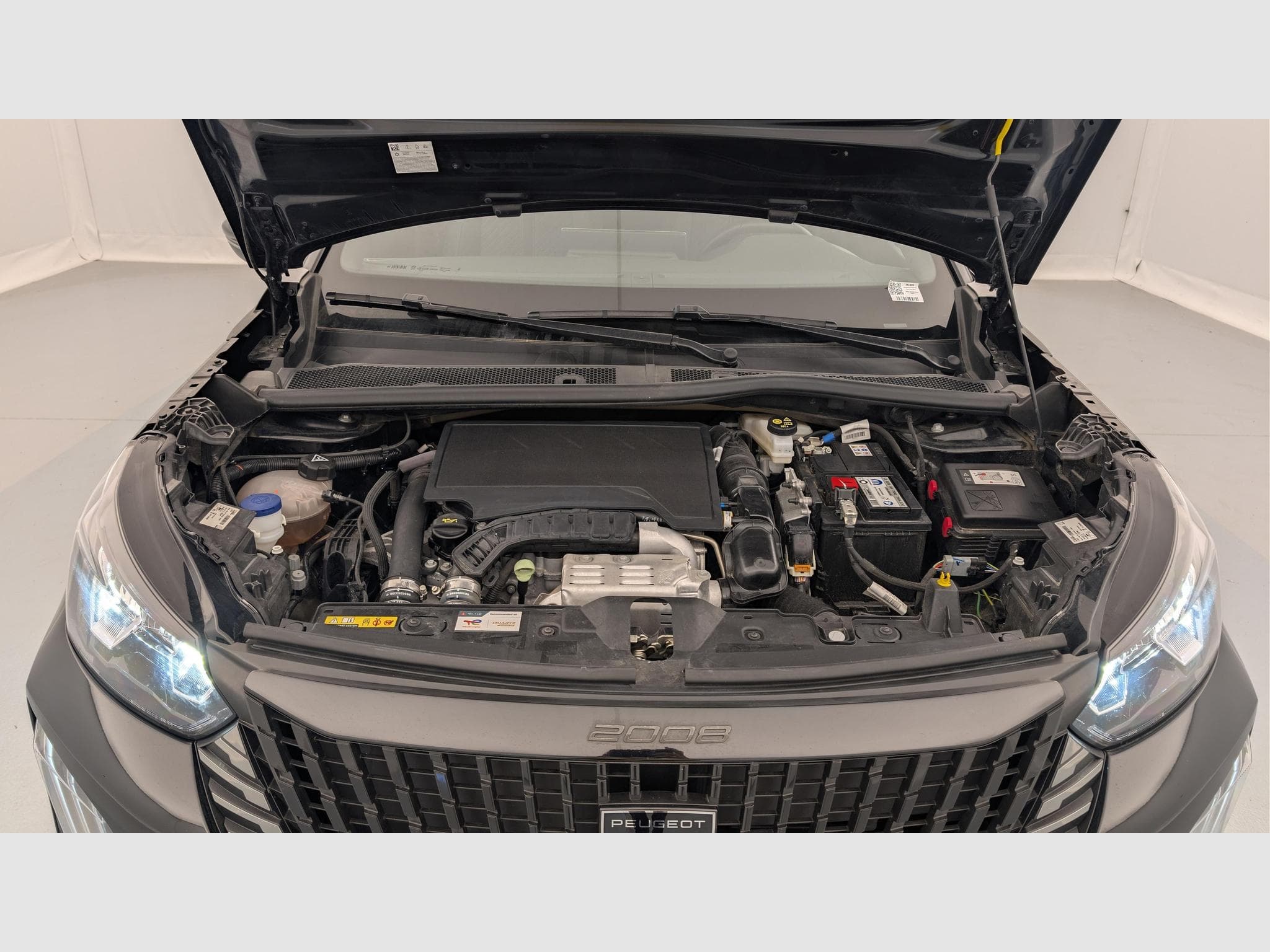 Peugeot 2008 100 S&S BVM6 Allure (2025) - Photo 20