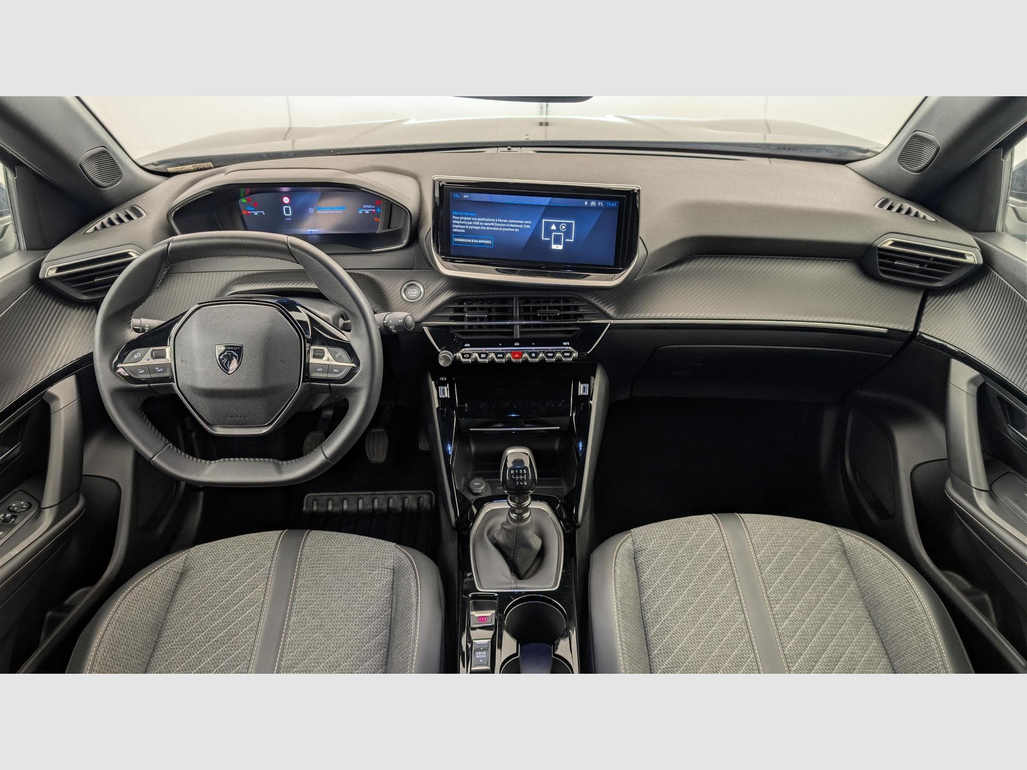 Peugeot 2008 100 S&S BVM6 Allure (2025) - Photo 13
