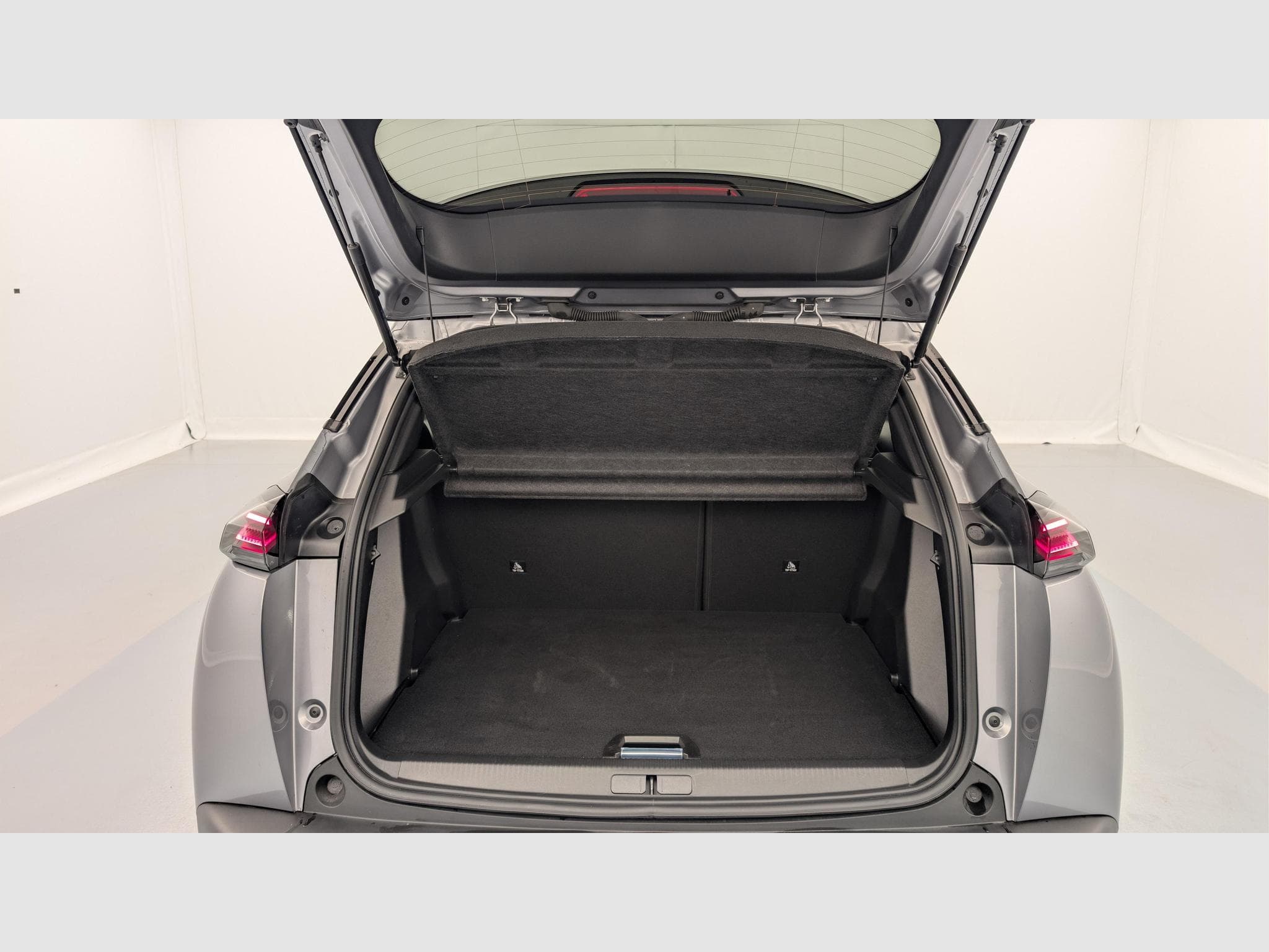 Peugeot 2008 100 S&S BVM6 Allure (2025) - Photo 11