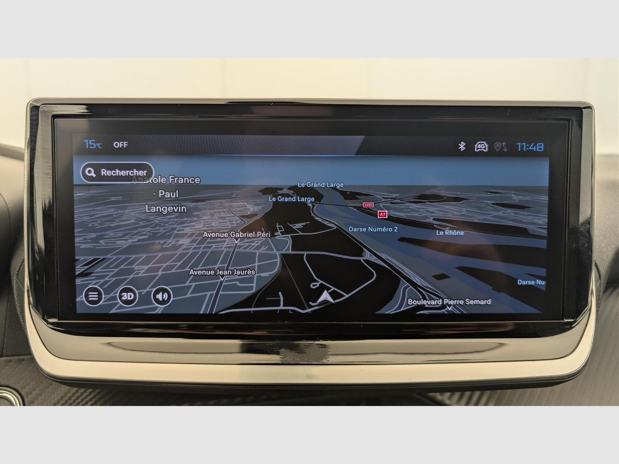 Peugeot 2008 100 S&S BVM6 Allure (2025) - Photo 19